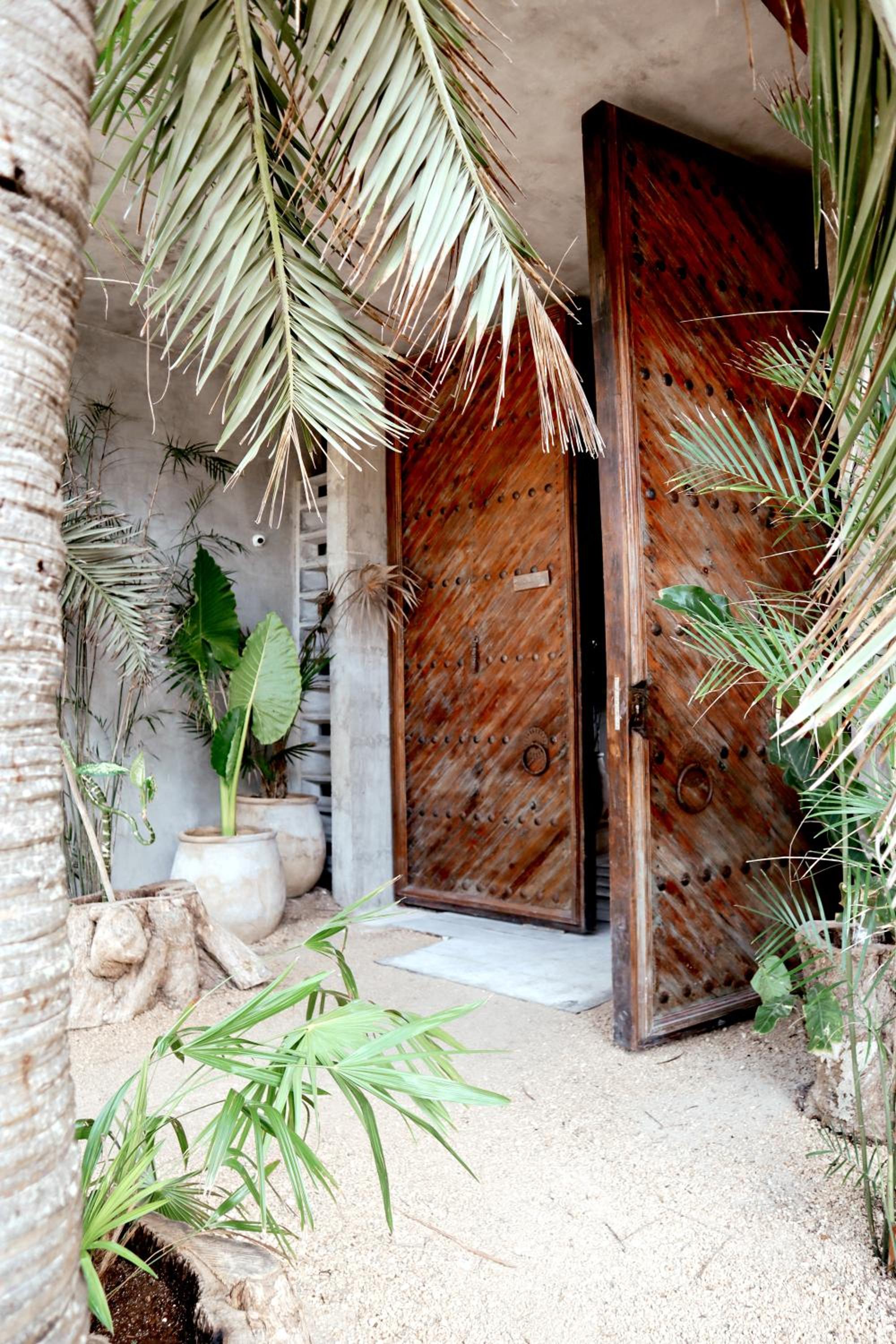 BT Homes - Tulum - Apartamentos modernos con elegancia y serenidad frente al mar