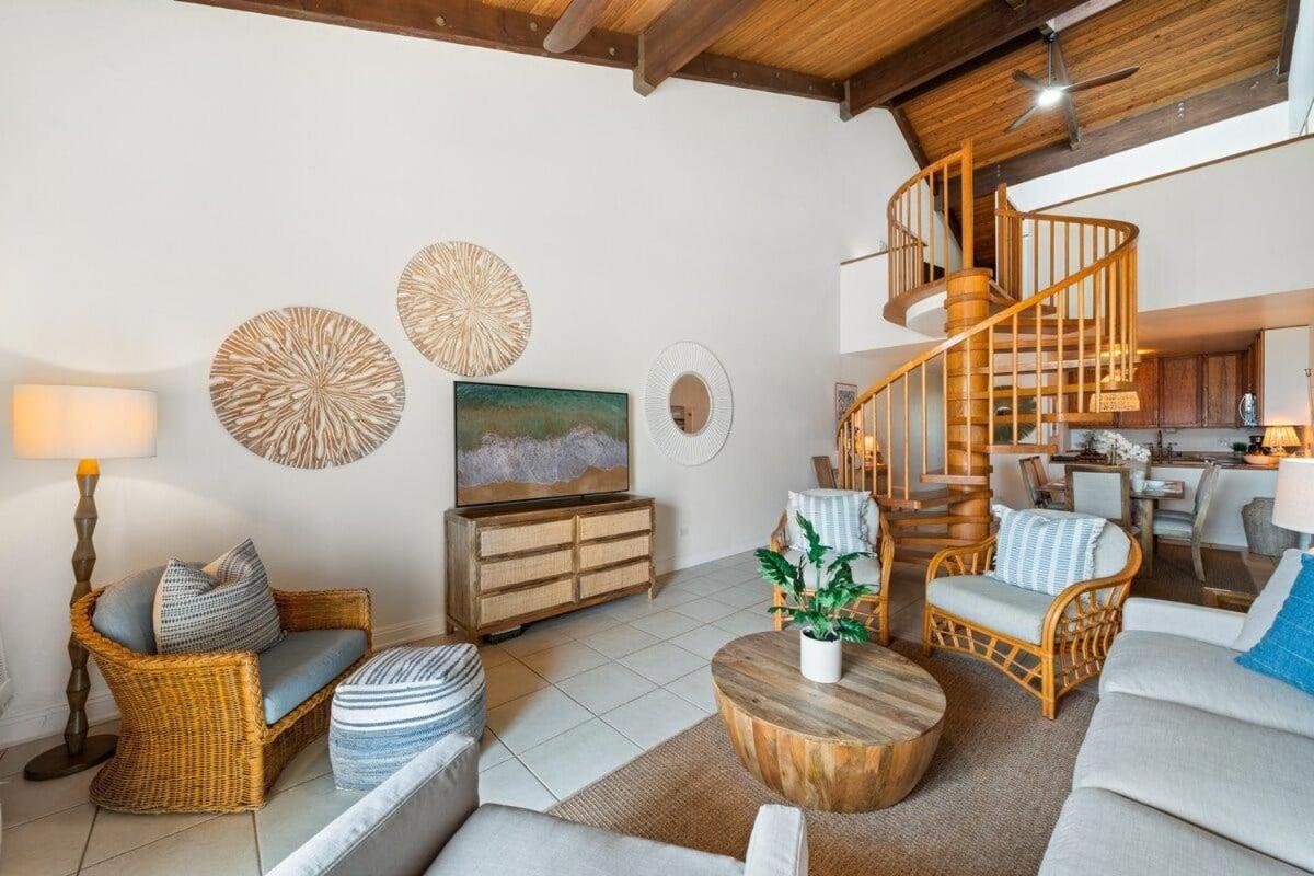Kamaole Sands 8409 · KAS 8409 Ocean Views from this Freshly Upda