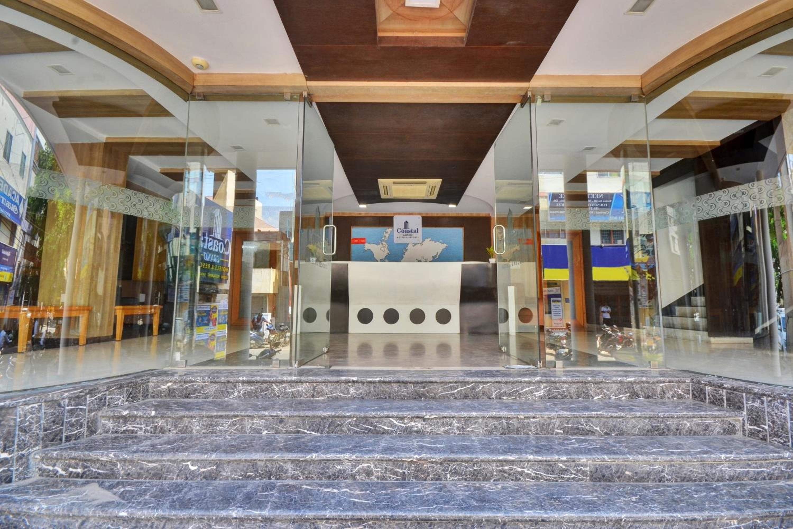 FabHotel Grand Gunas, photo 22