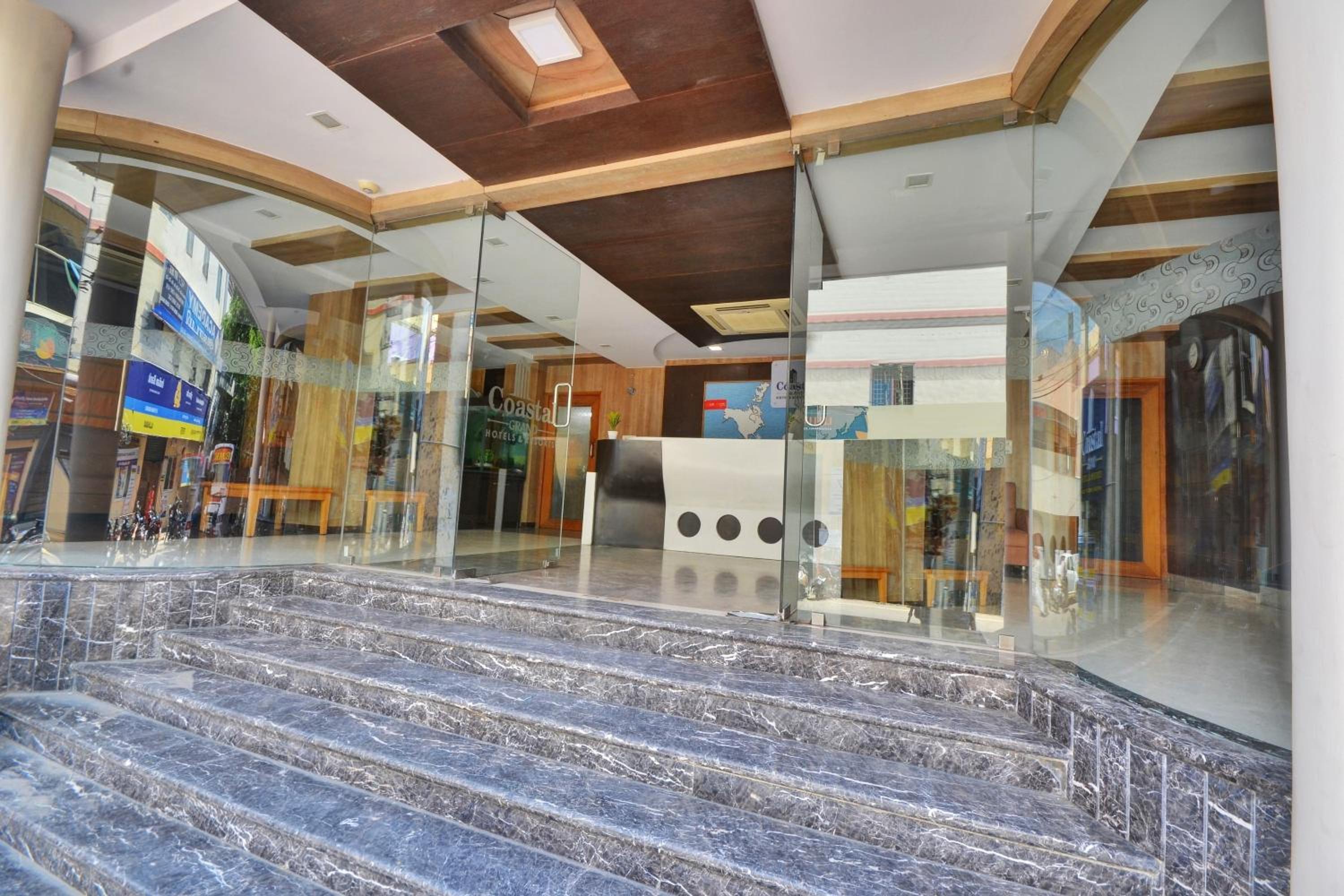 FabHotel Grand Gunas, photo 27