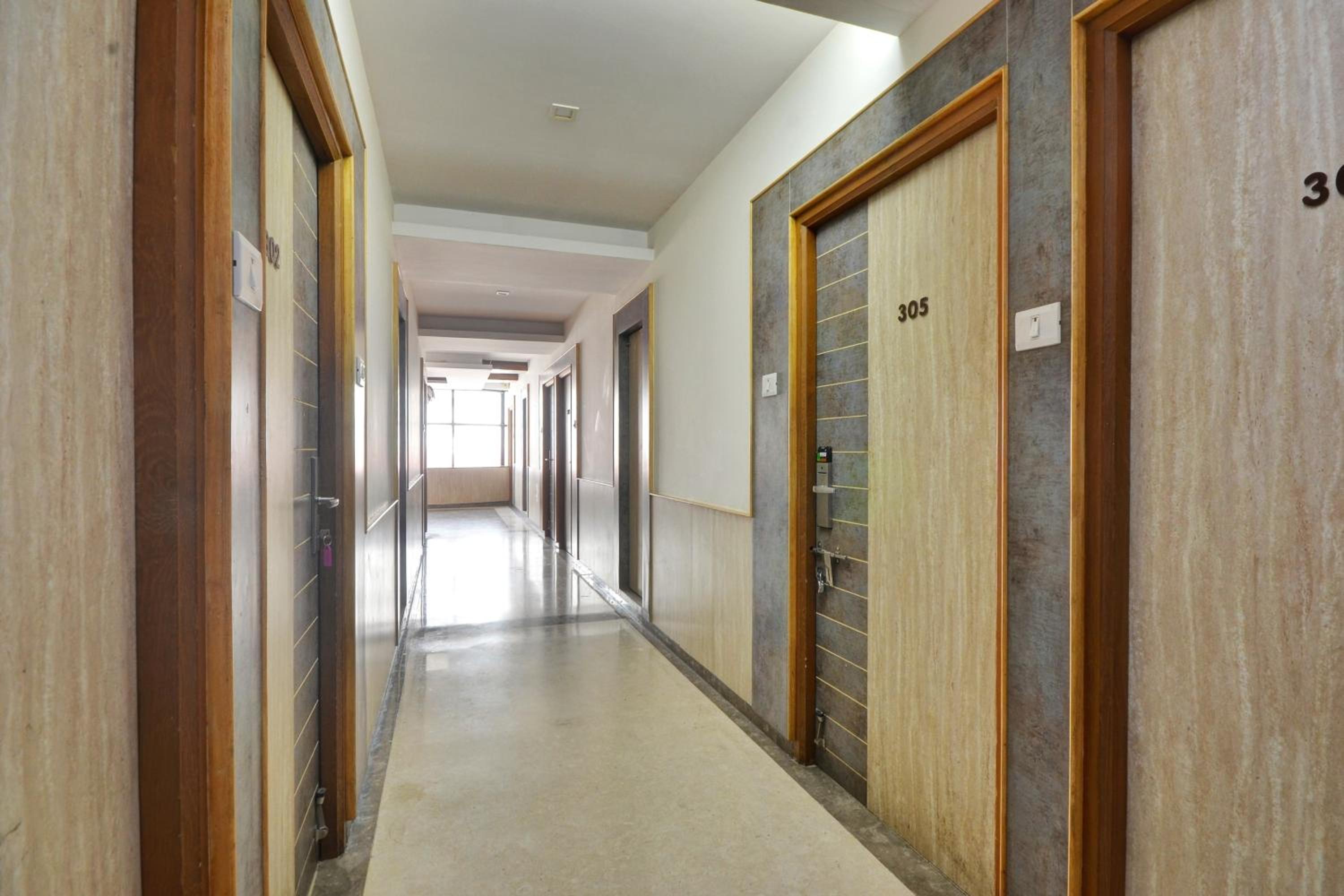 FabHotel Grand Gunas, photo 8