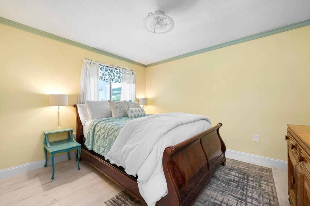 Manna Beach House