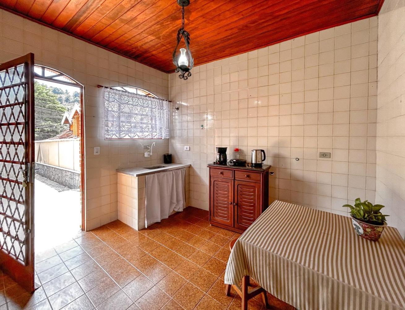 Casa c garagem, wi-fi, Pet Friendly, prox Capivari