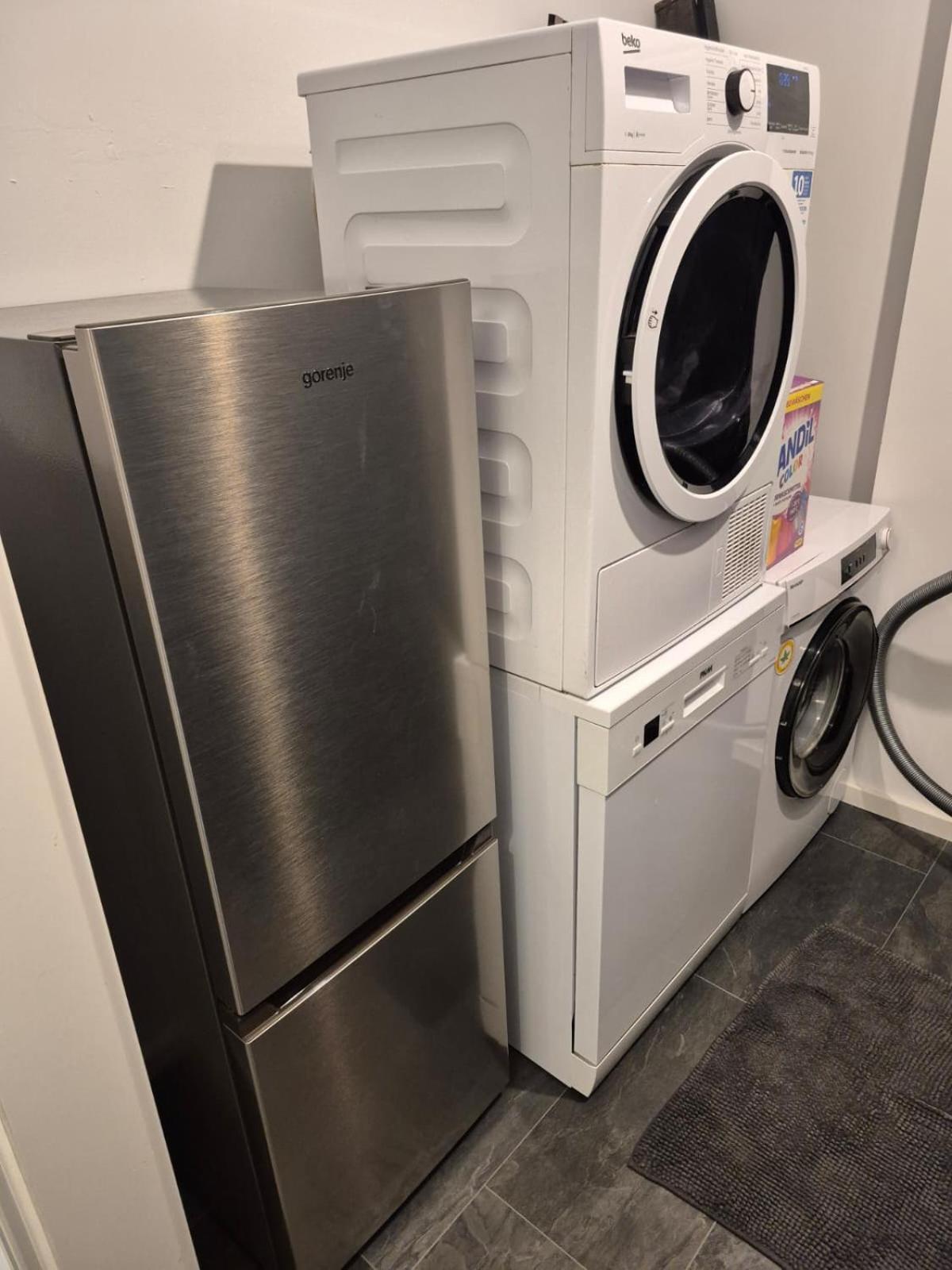 City Apartment am Rhein - Kapitol-Viertel - Kölner Dom & Hauptbahnhof - Modern Komfort - Perfekte Lage