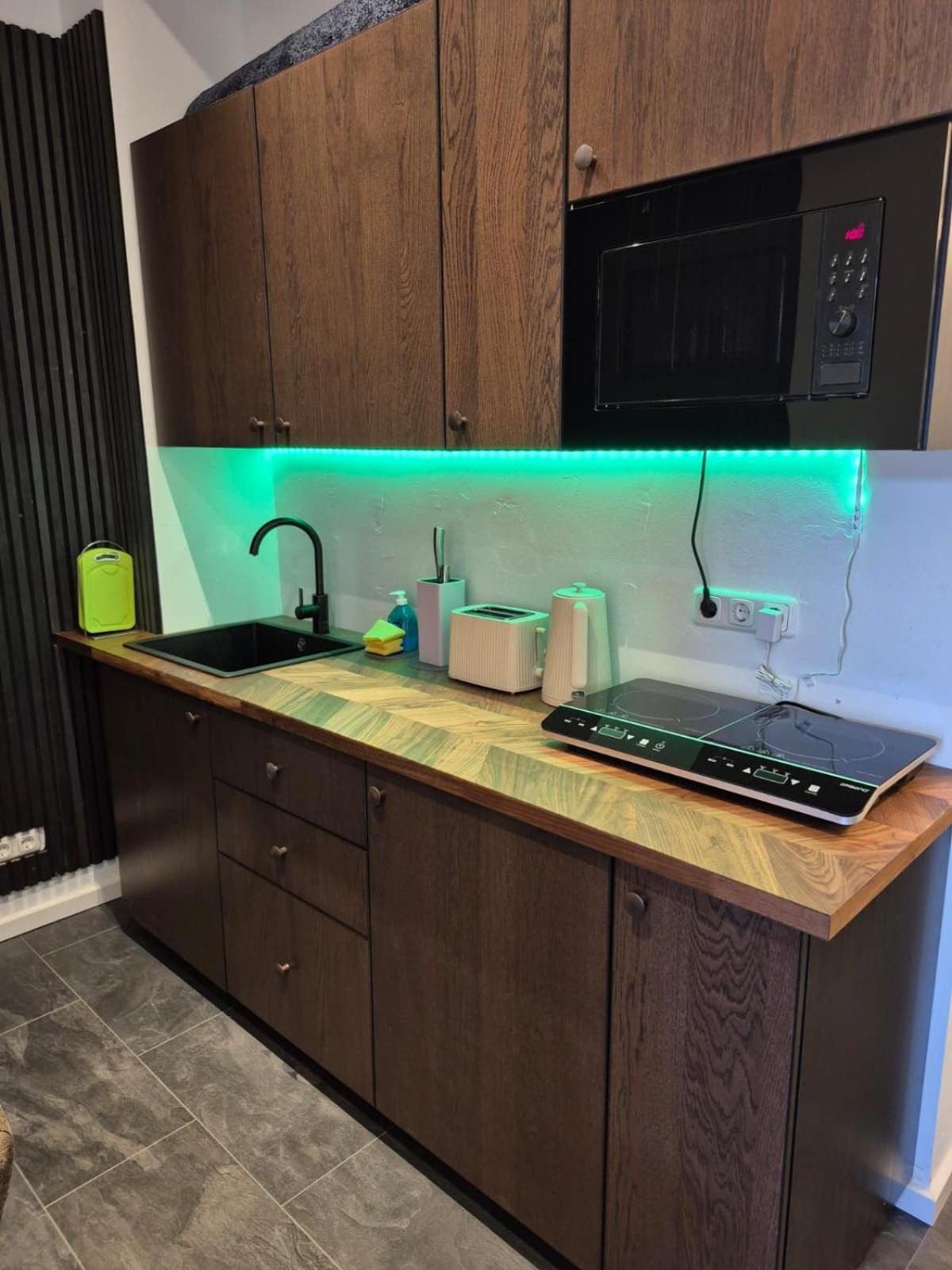 City Apartment am Rhein - Kapitol-Viertel - Kölner Dom & Hauptbahnhof - Modern Komfort - Perfekte Lage