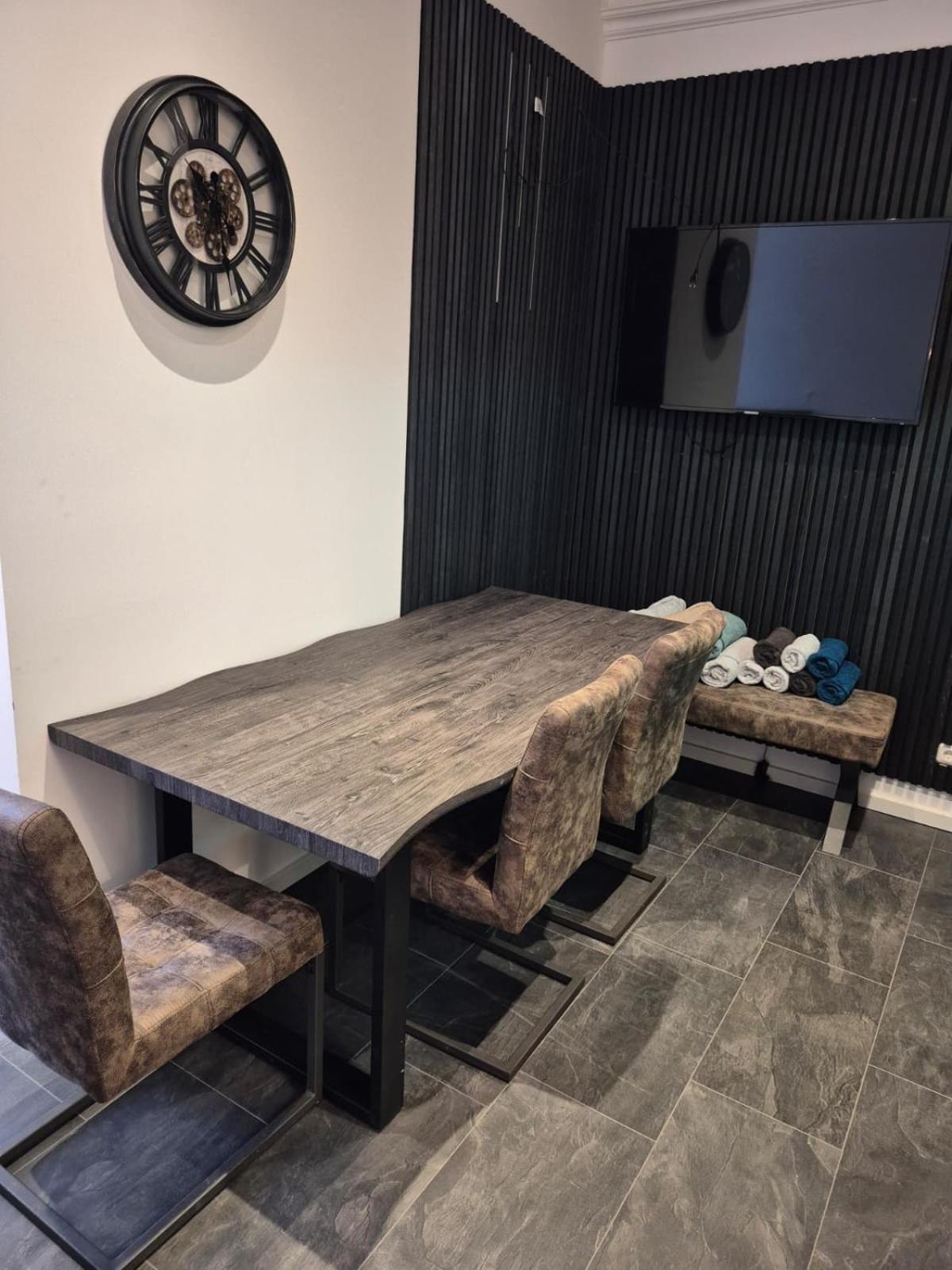 City Apartment am Rhein - Kapitol-Viertel - Kölner Dom & Hauptbahnhof - Modern Komfort - Perfekte Lage