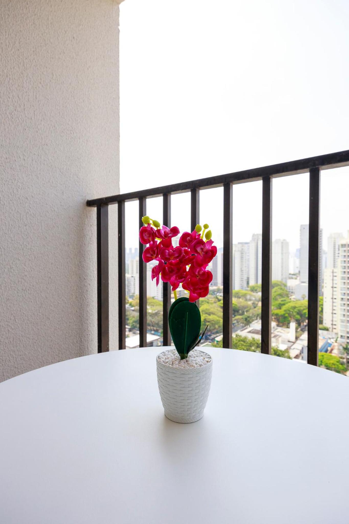 Hub Alto da Boa Vista Apartments