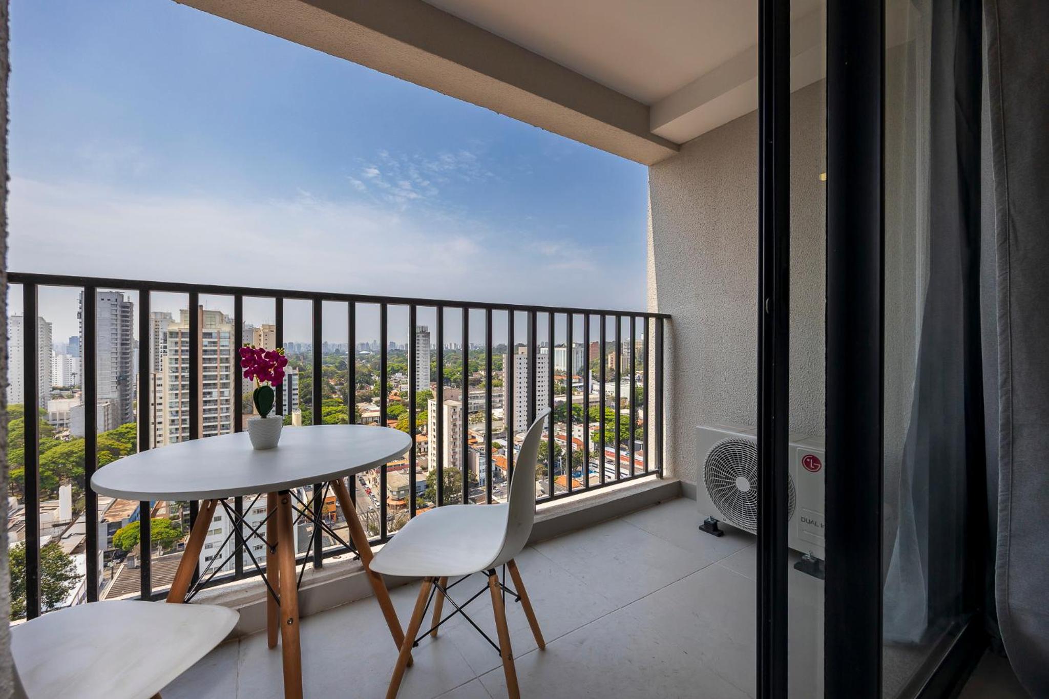 Hub Alto da Boa Vista Apartments