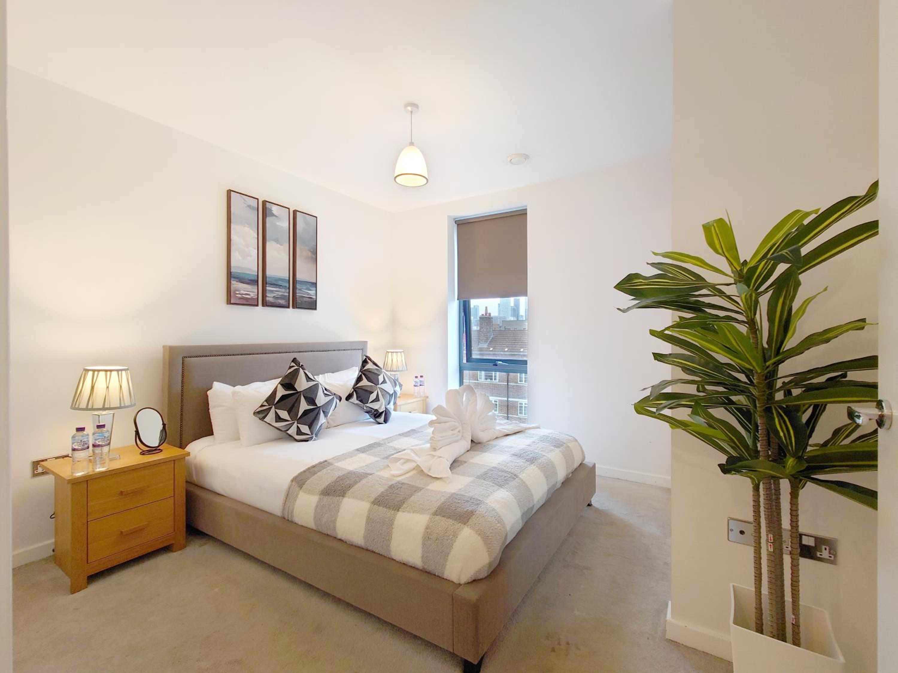 Spacious 2-Bedroom Apartment in Prime Location
