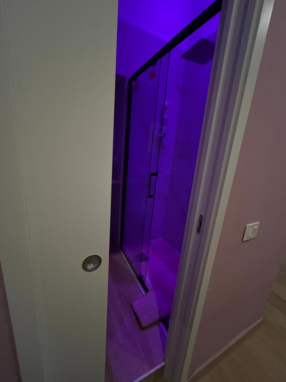 Luxury Suites Glory Tower