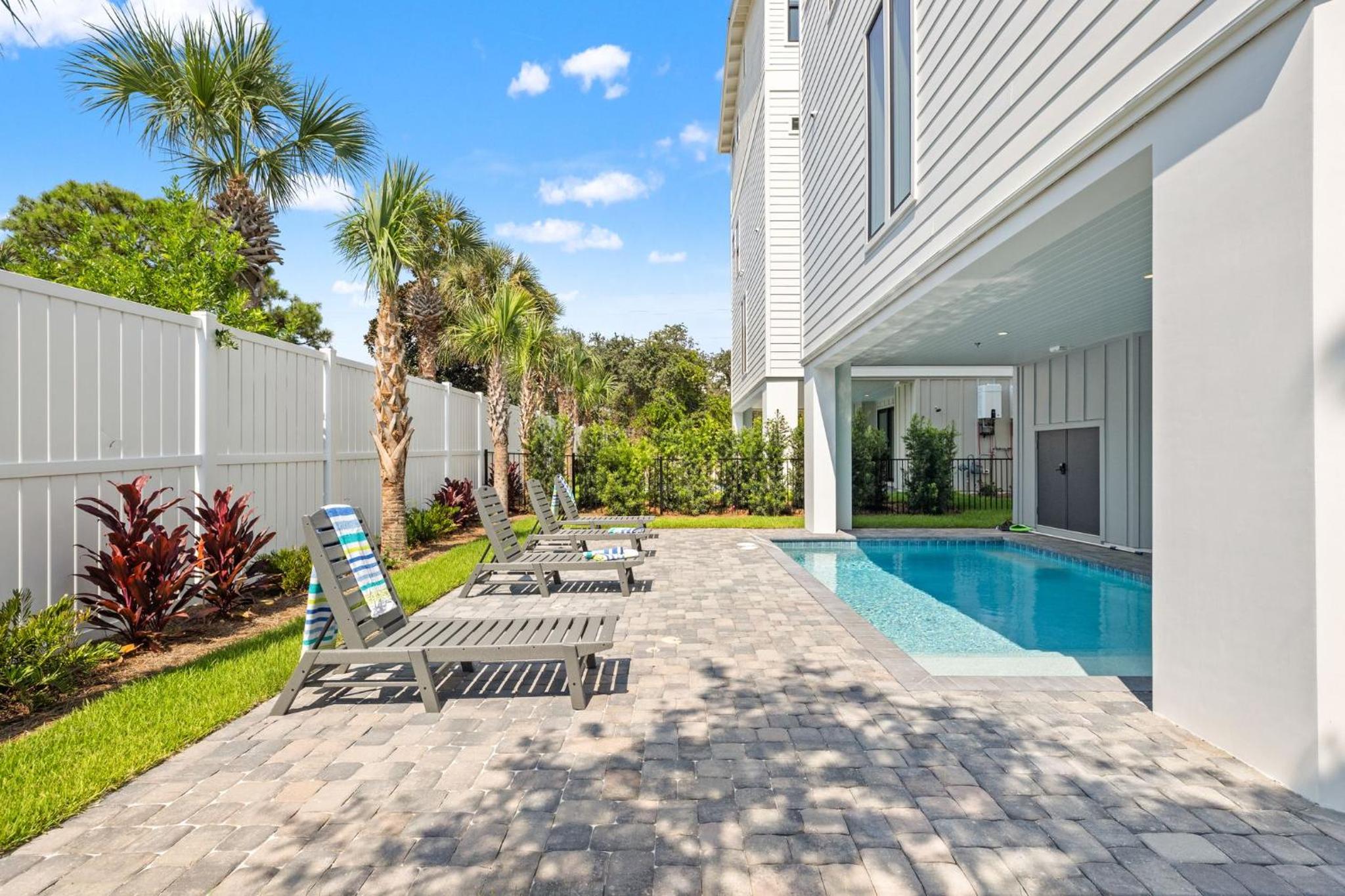 BRAND NEW Coastal Modern Beach Retreat w/ Private Pool, 1 Minute to the Beach