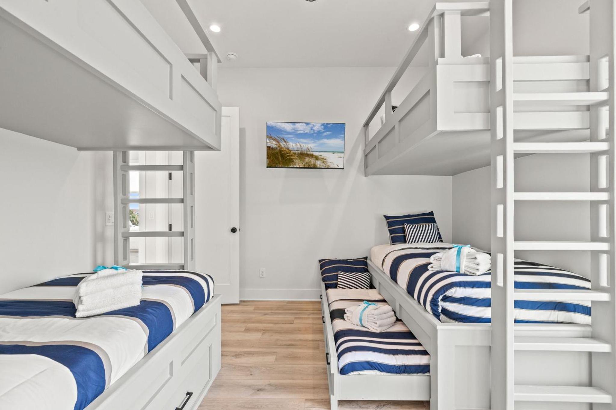 BRAND NEW Coastal Modern Beach Retreat w/ Private Pool, 1 Minute to the Beach