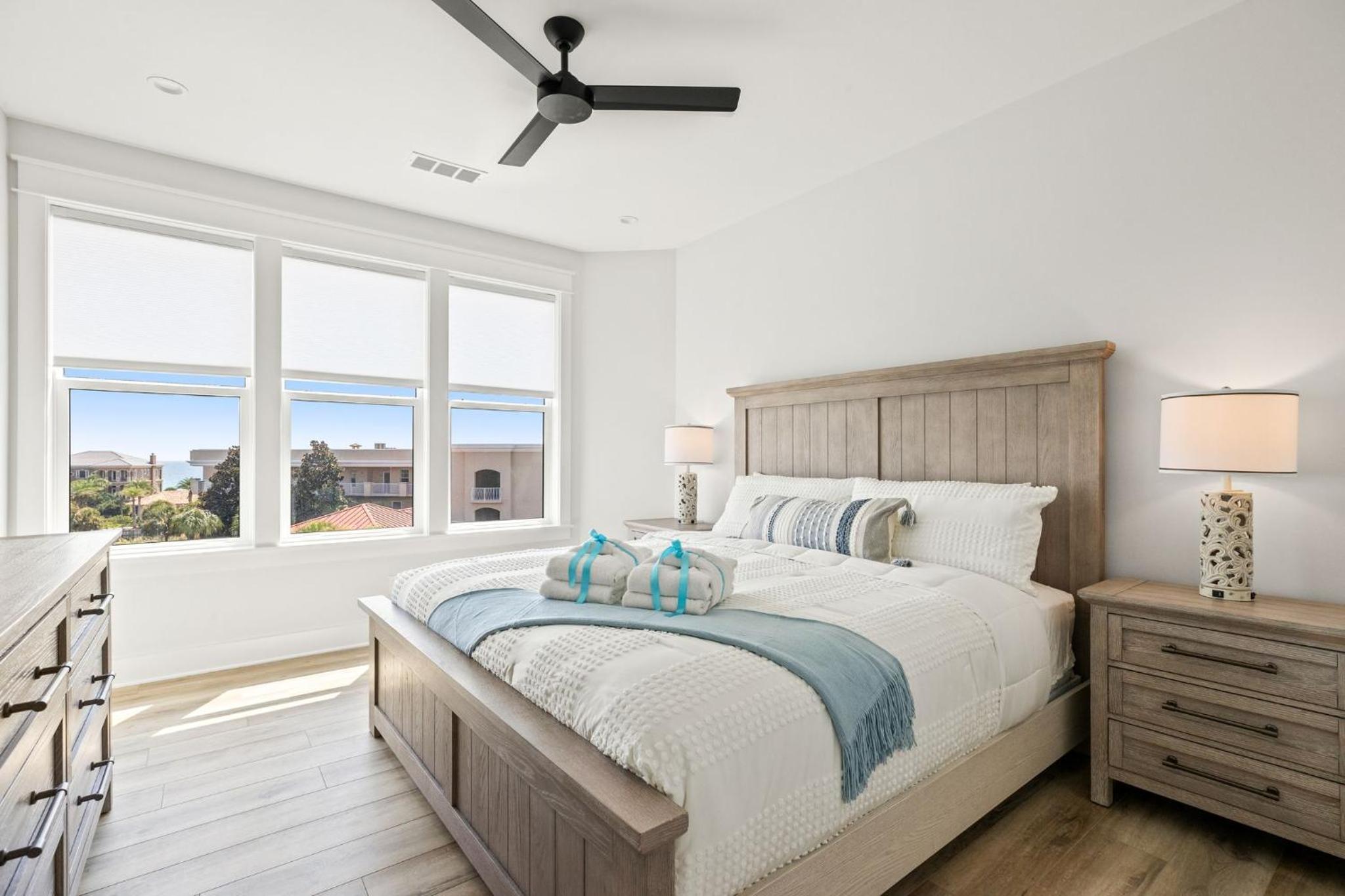 BRAND NEW Coastal Modern Beach Retreat w/ Private Pool, 1 Minute to the Beach