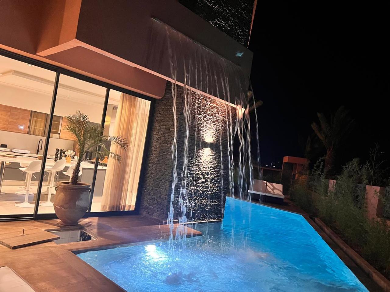 luxury 5 bedroom home