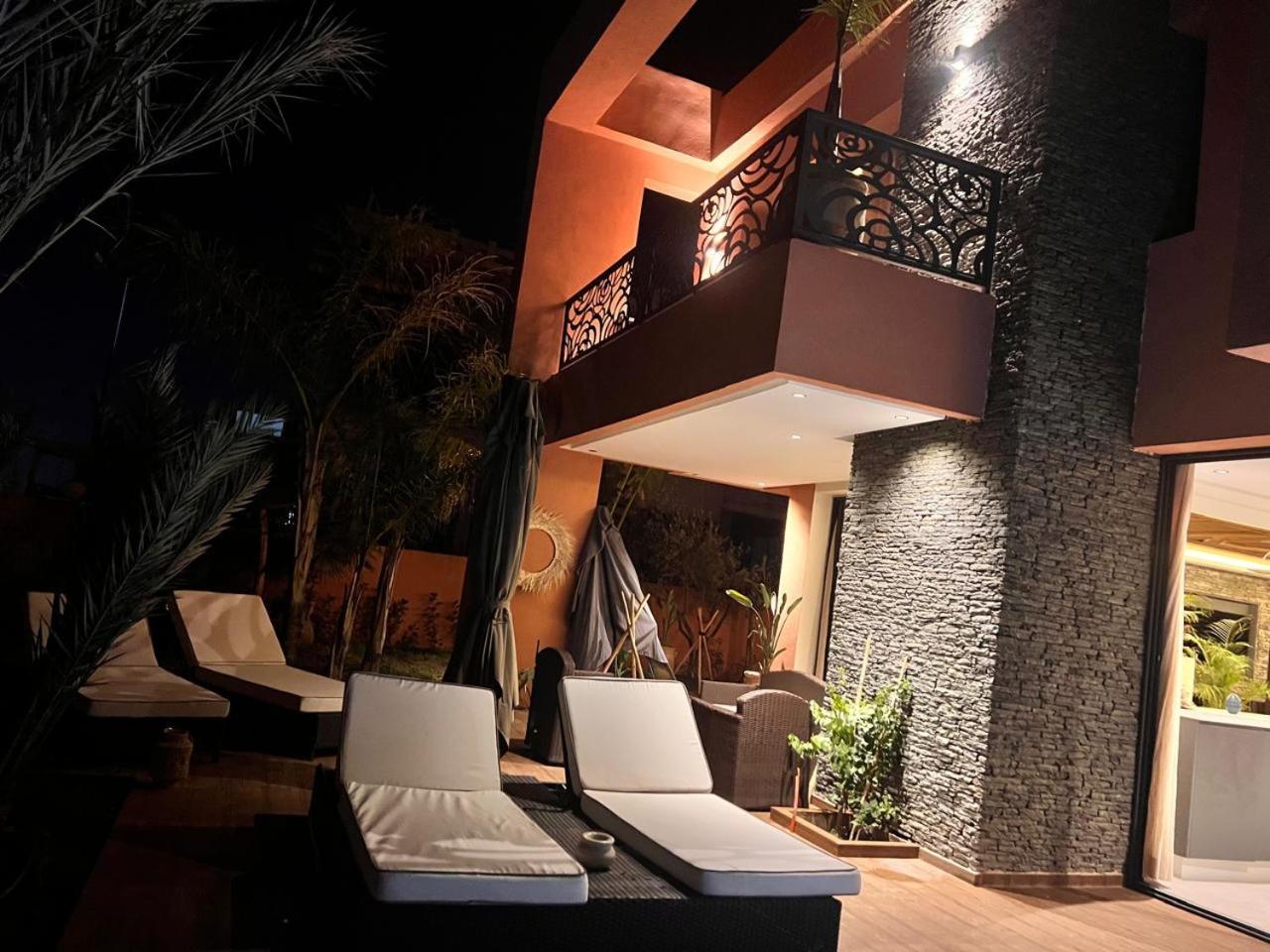 luxury 5 bedroom home