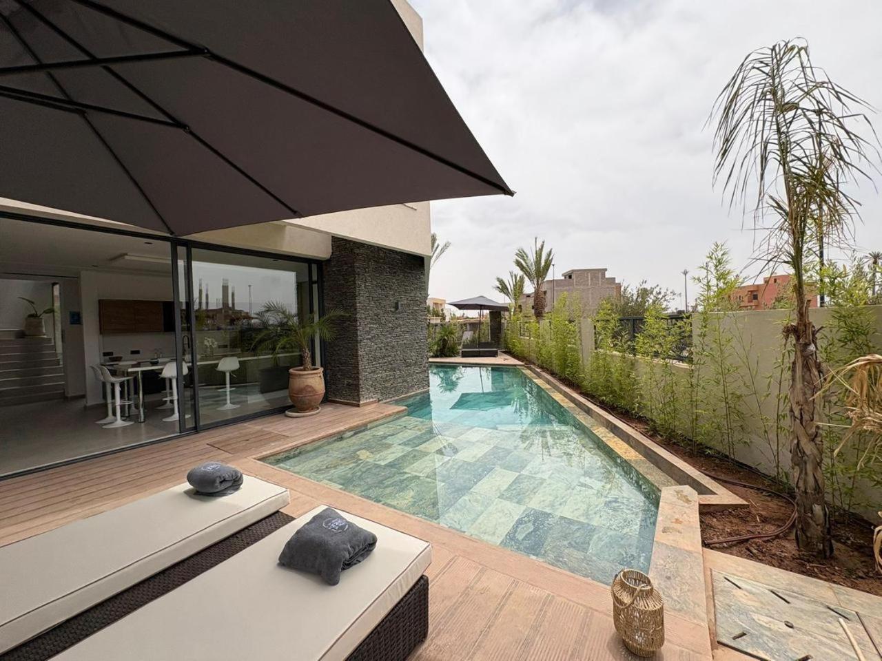 luxury 5 bedroom home