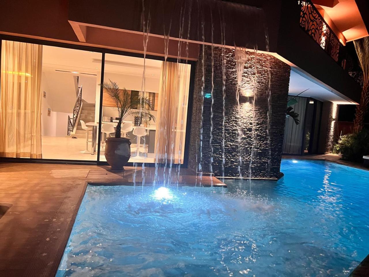 luxury 5 bedroom home