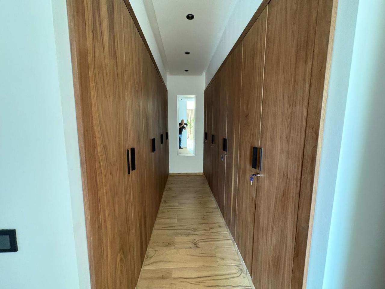 luxury 5 bedroom home