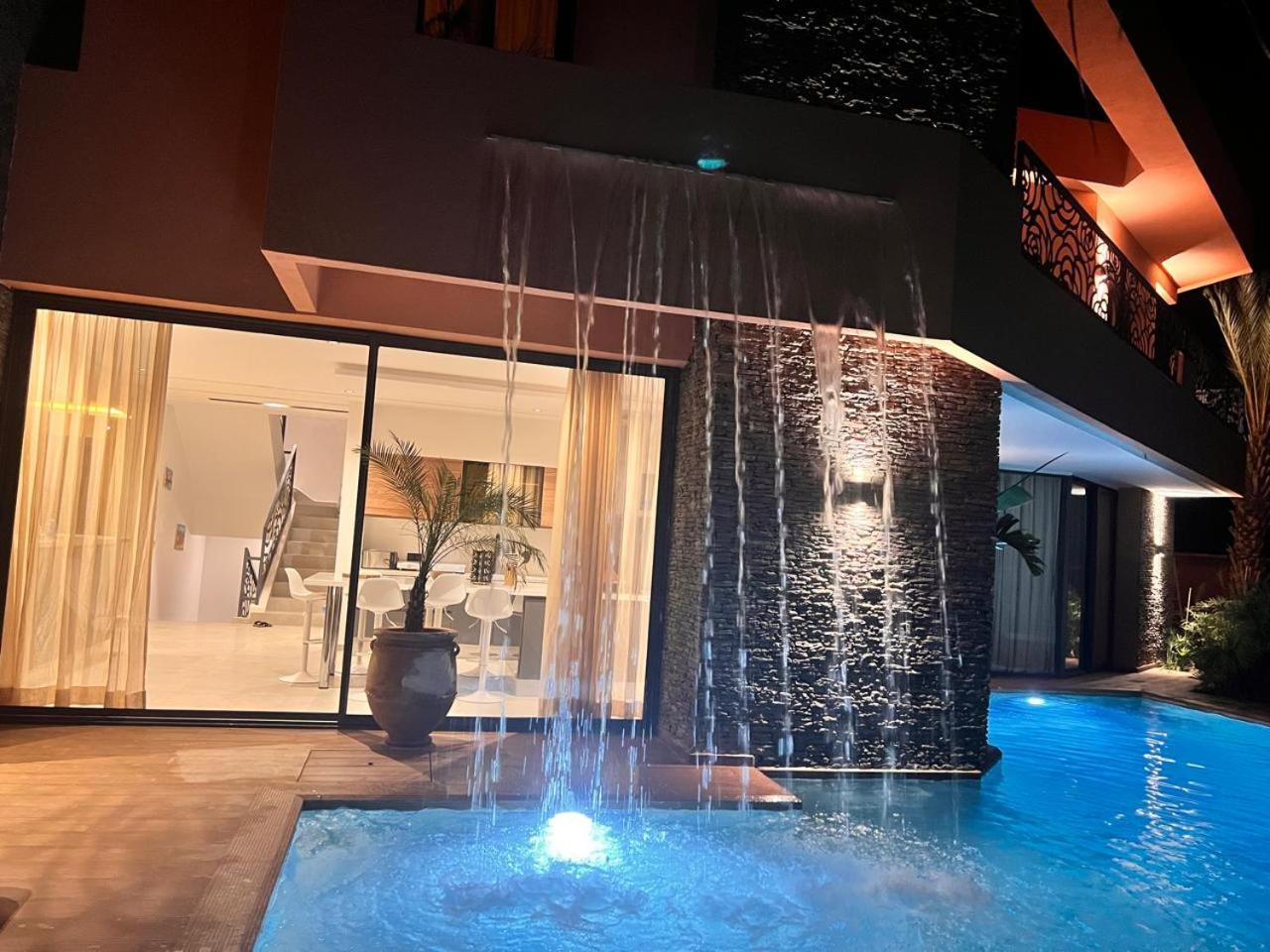 luxury 5 bedroom home