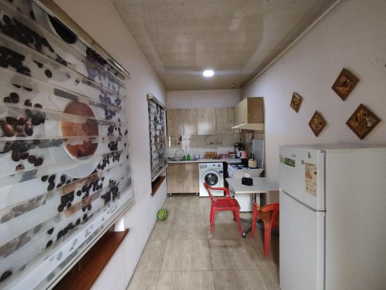 Caravan Hostel Near Airport