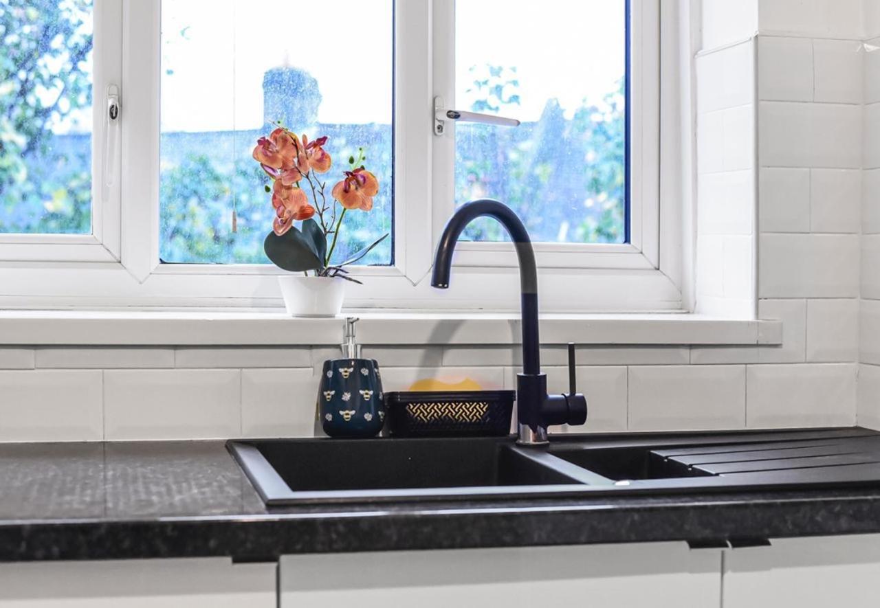 Quiet and bright 3 bed Apartment in Wandsworth