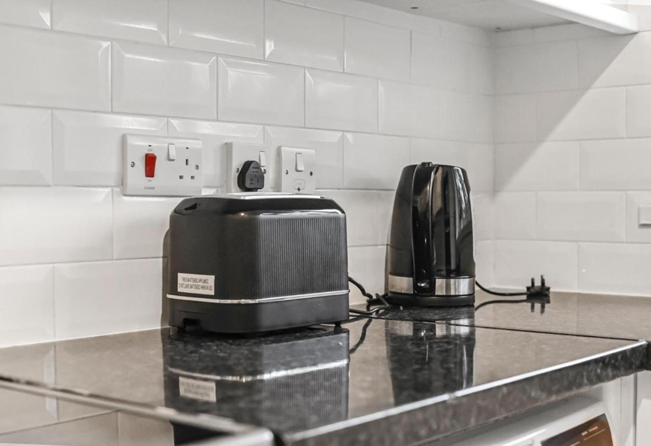 Quiet and bright 3 bed Apartment in Wandsworth