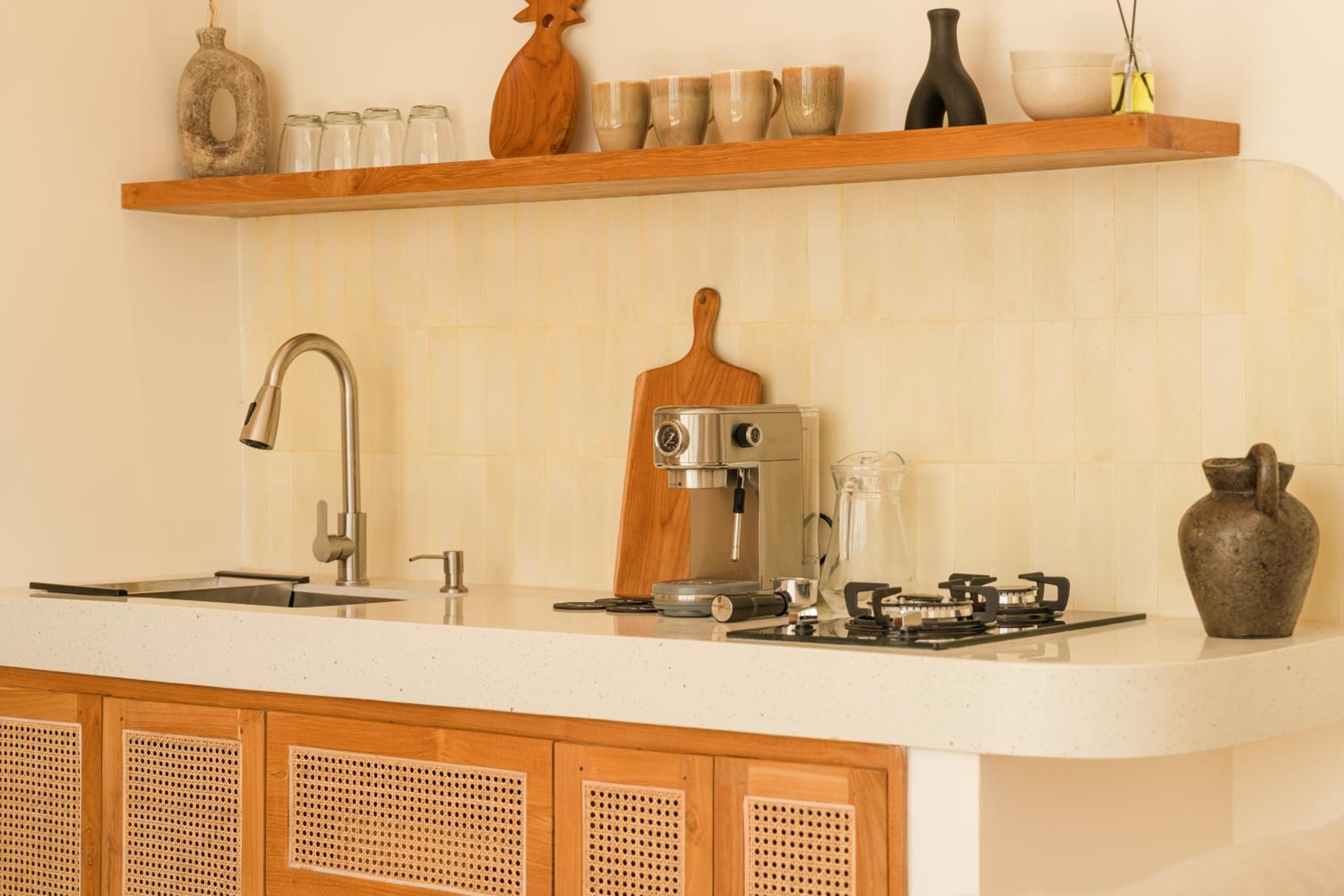 Sira Rosa Villa 2BR with Rooftop Oasis