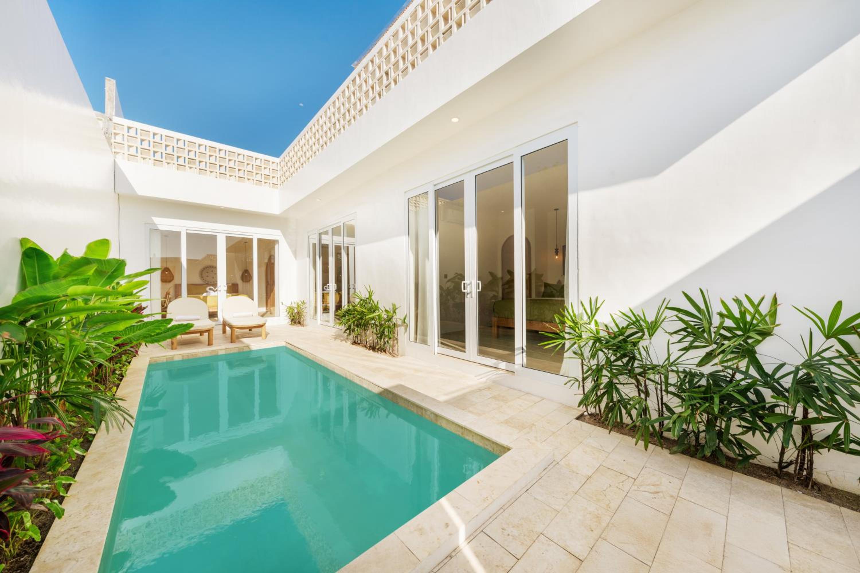 Sira Rosa Villa 2BR with Rooftop Oasis