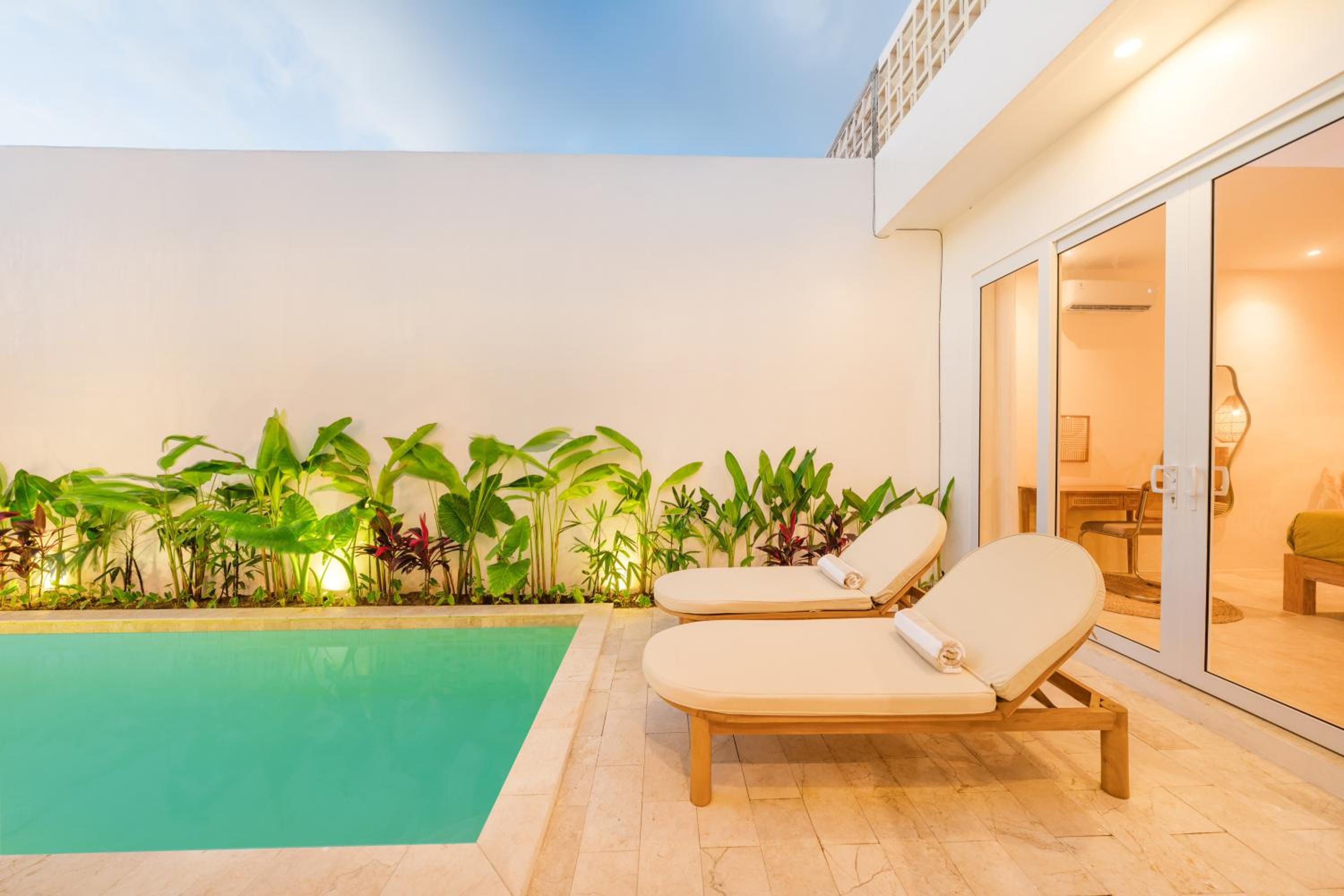 Sira Rosa Villa 2BR with Rooftop Oasis