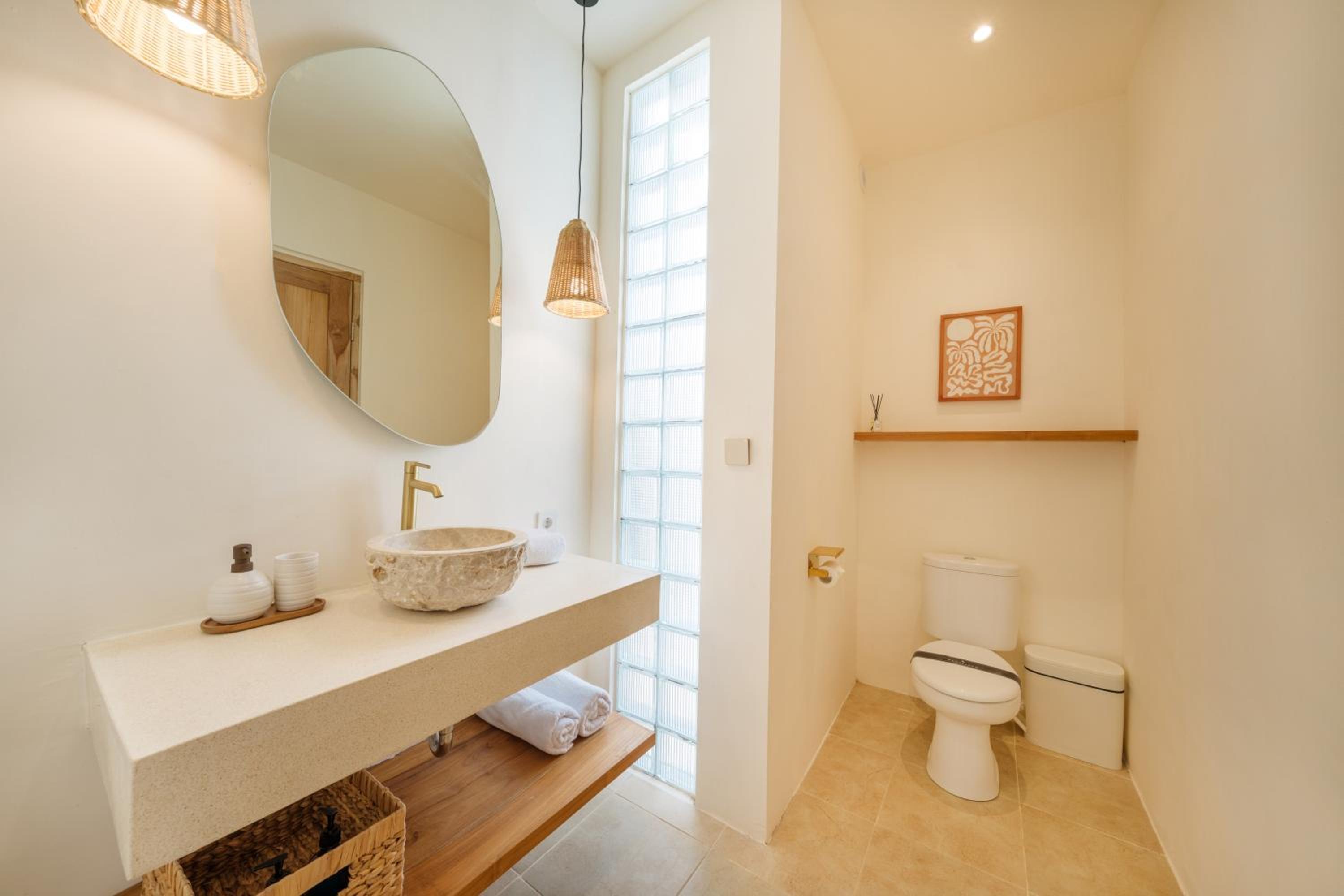 Sira Rosa Villa 2BR with Rooftop Oasis