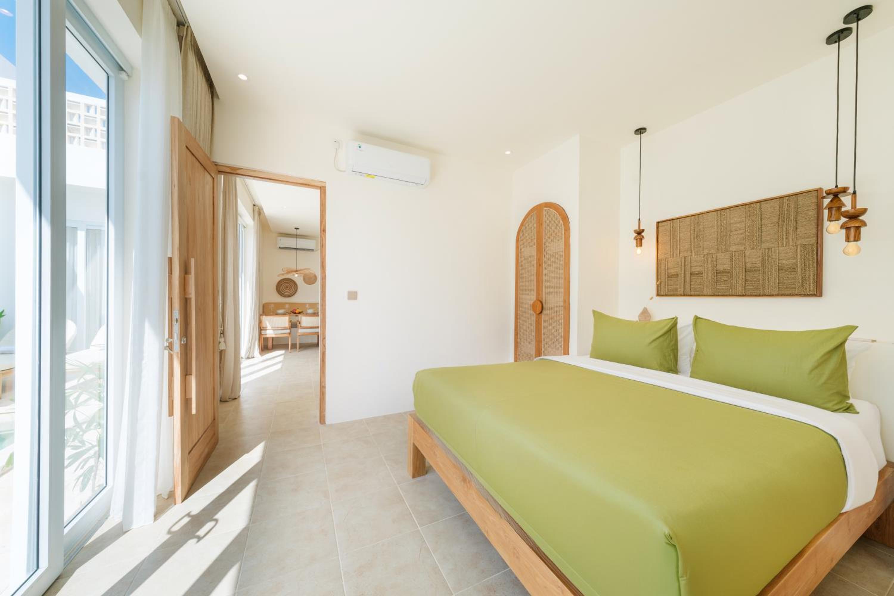 Sira Rosa Villa 2BR with Rooftop Oasis