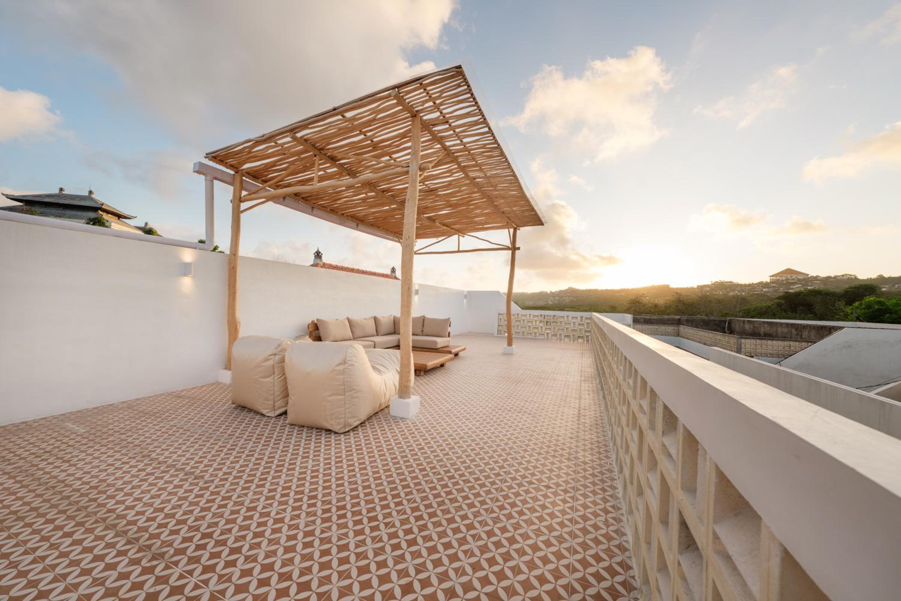Sira Rosa Villa 2BR with Rooftop Oasis