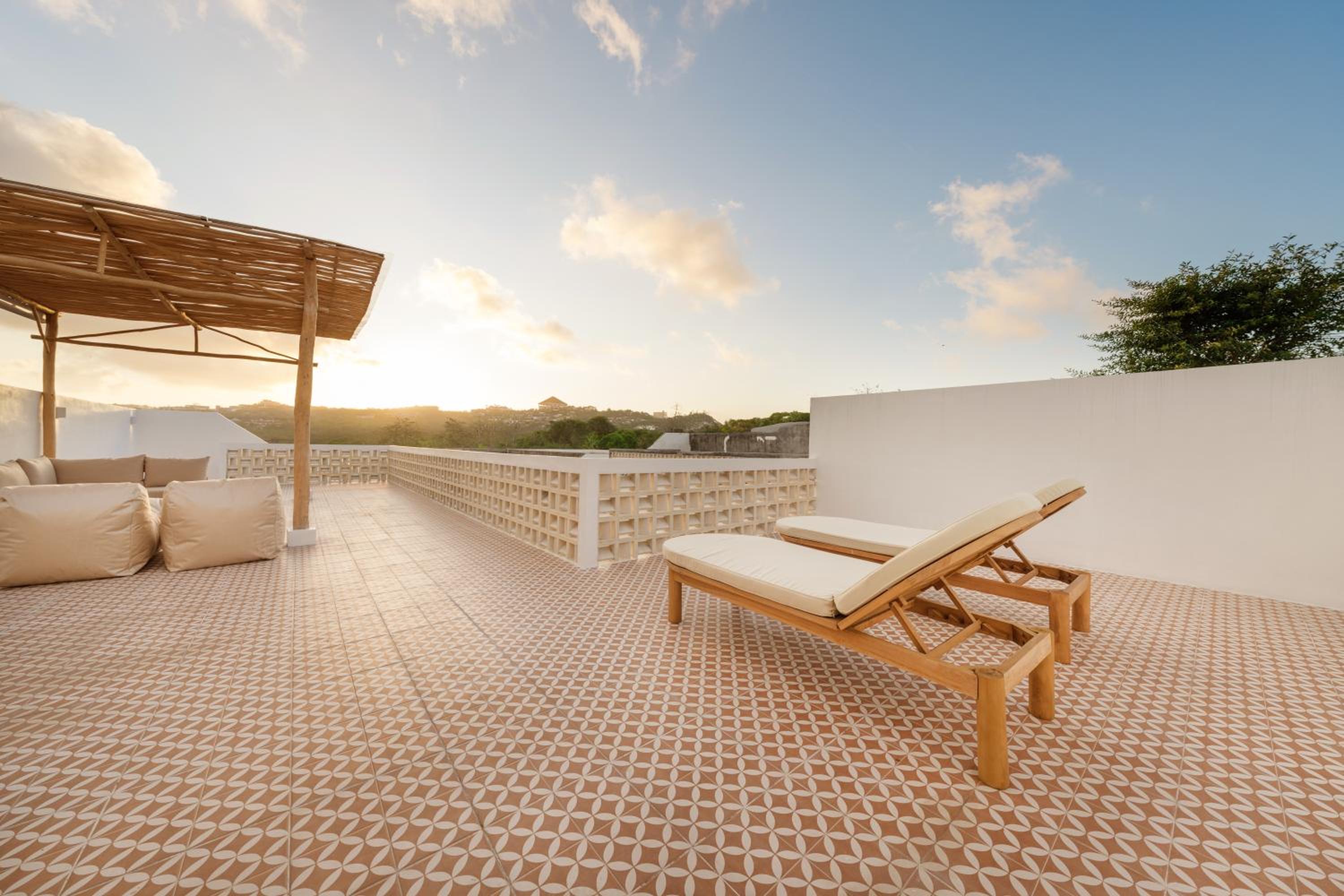 Sira Rosa Villa 2BR with Rooftop Oasis