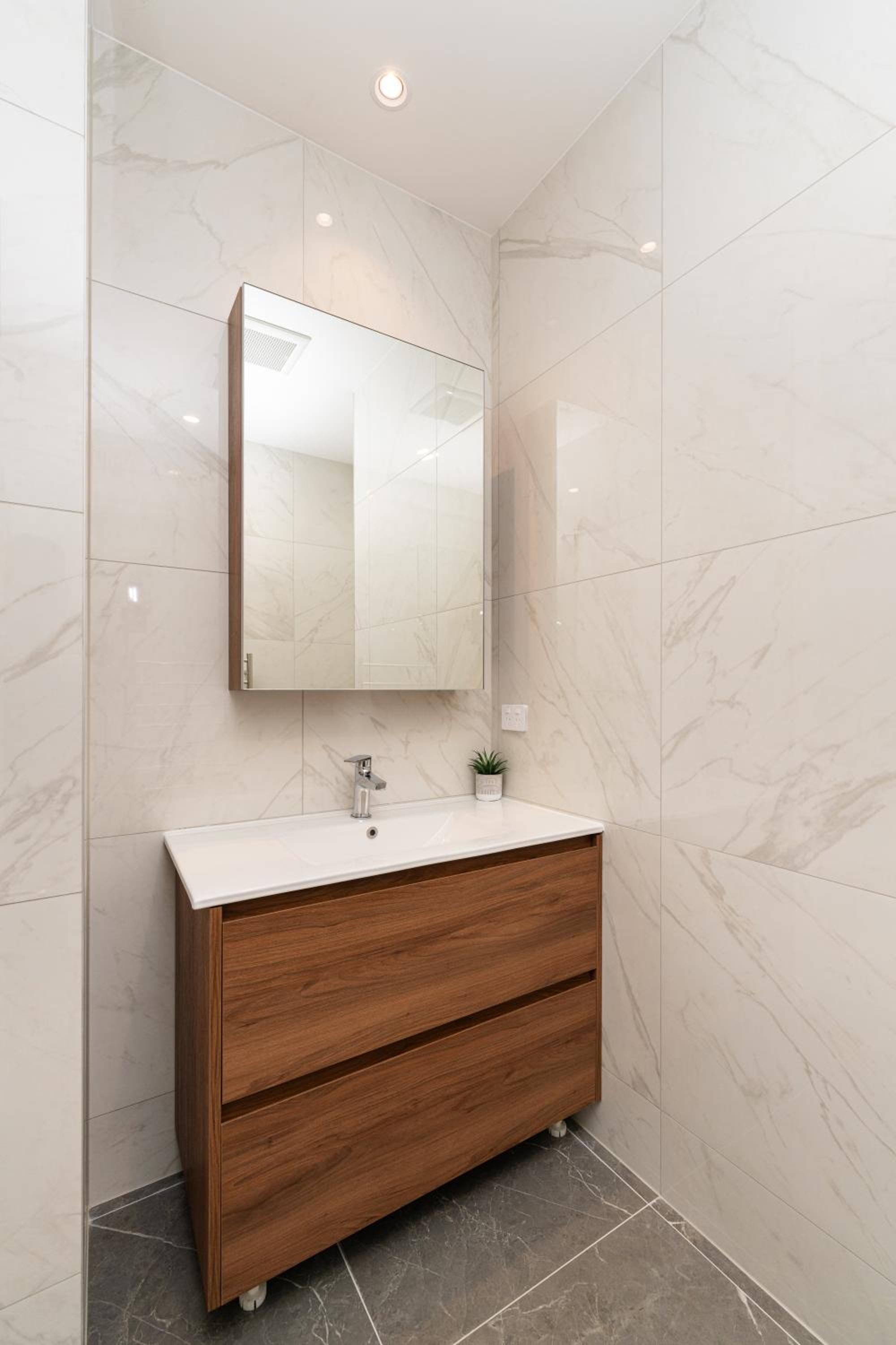 The Alpine Lakeview Luxe Retreat