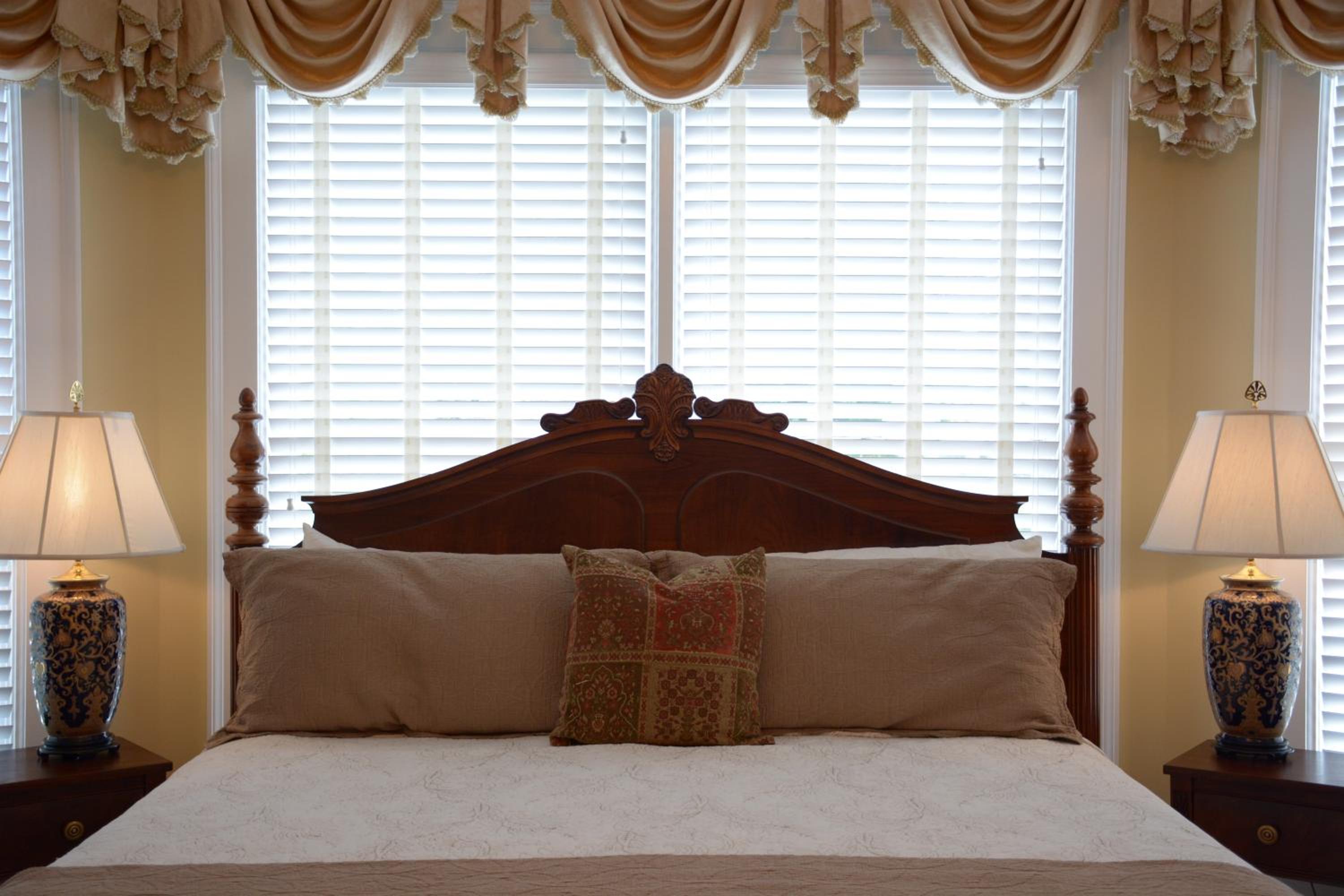 Bluff View Inn