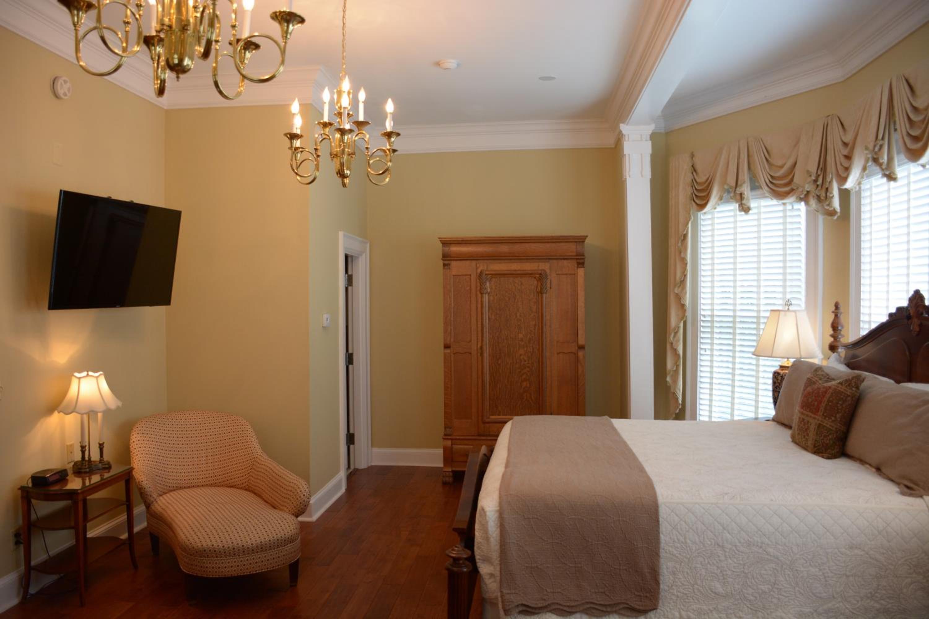 Bluff View Inn