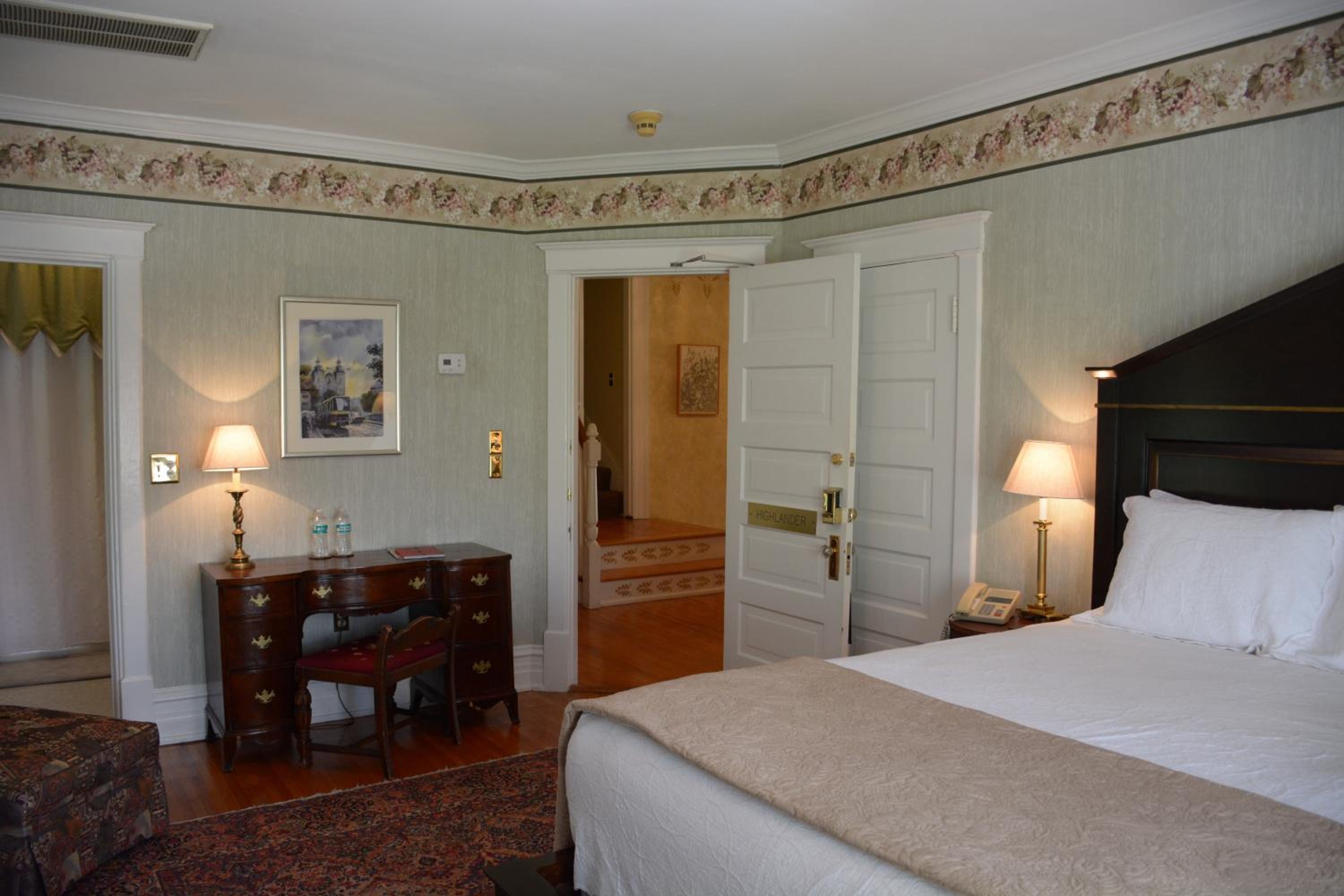 Bluff View Inn
