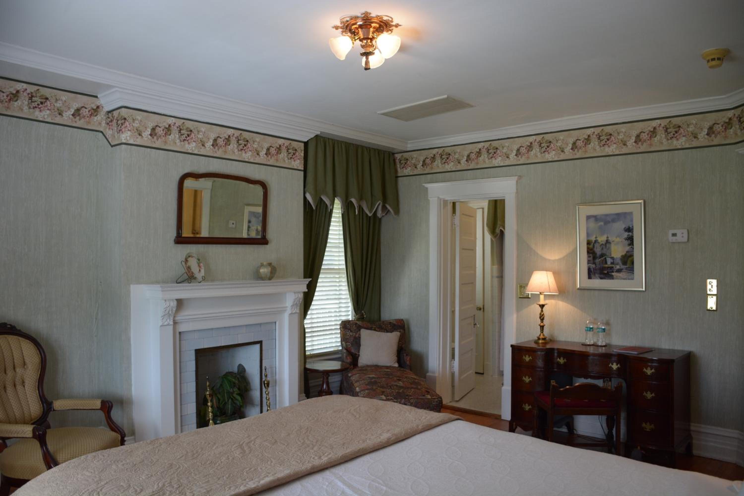 Bluff View Inn