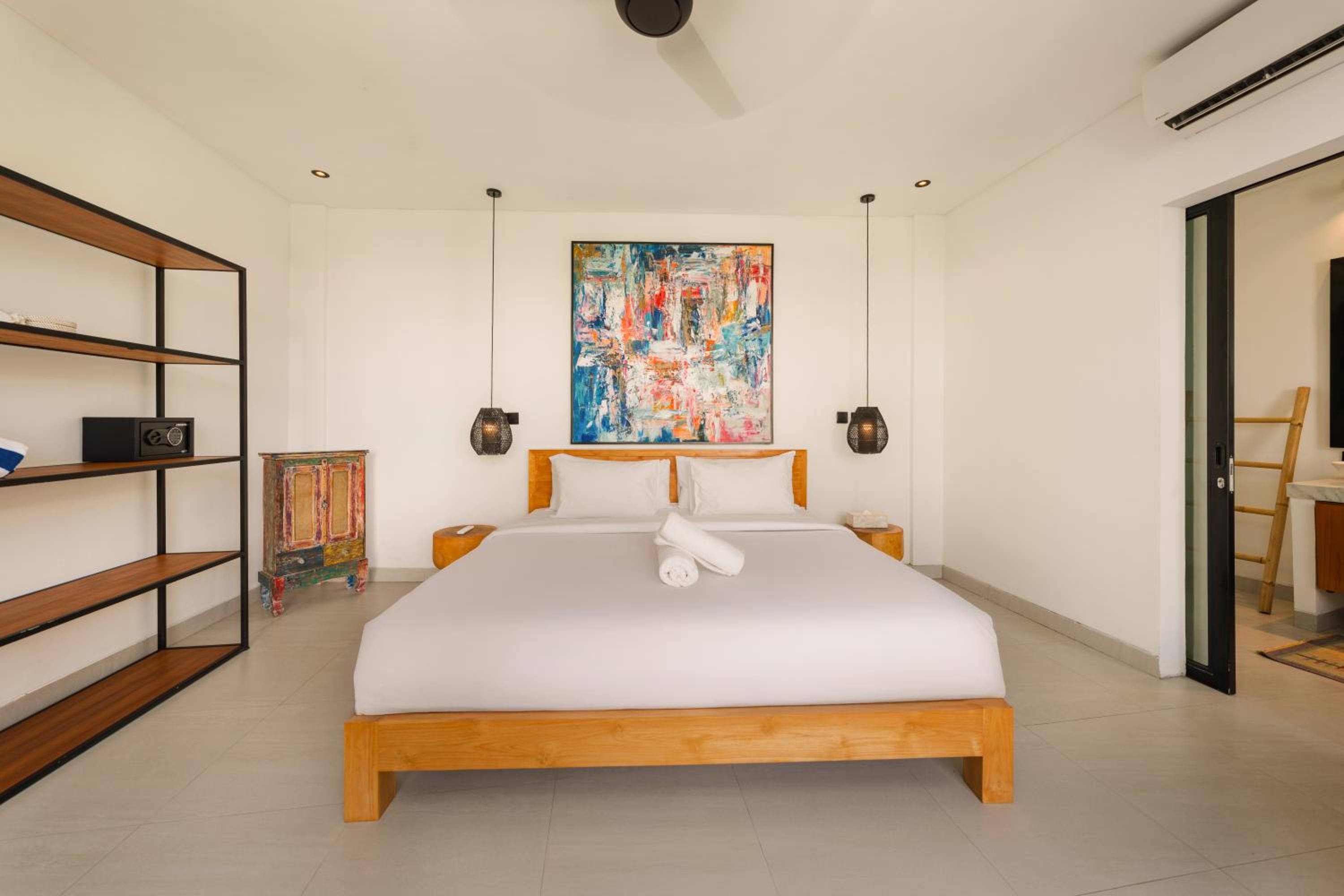 Spacious 5BR Modern Simplicity, Near Canggu's Best