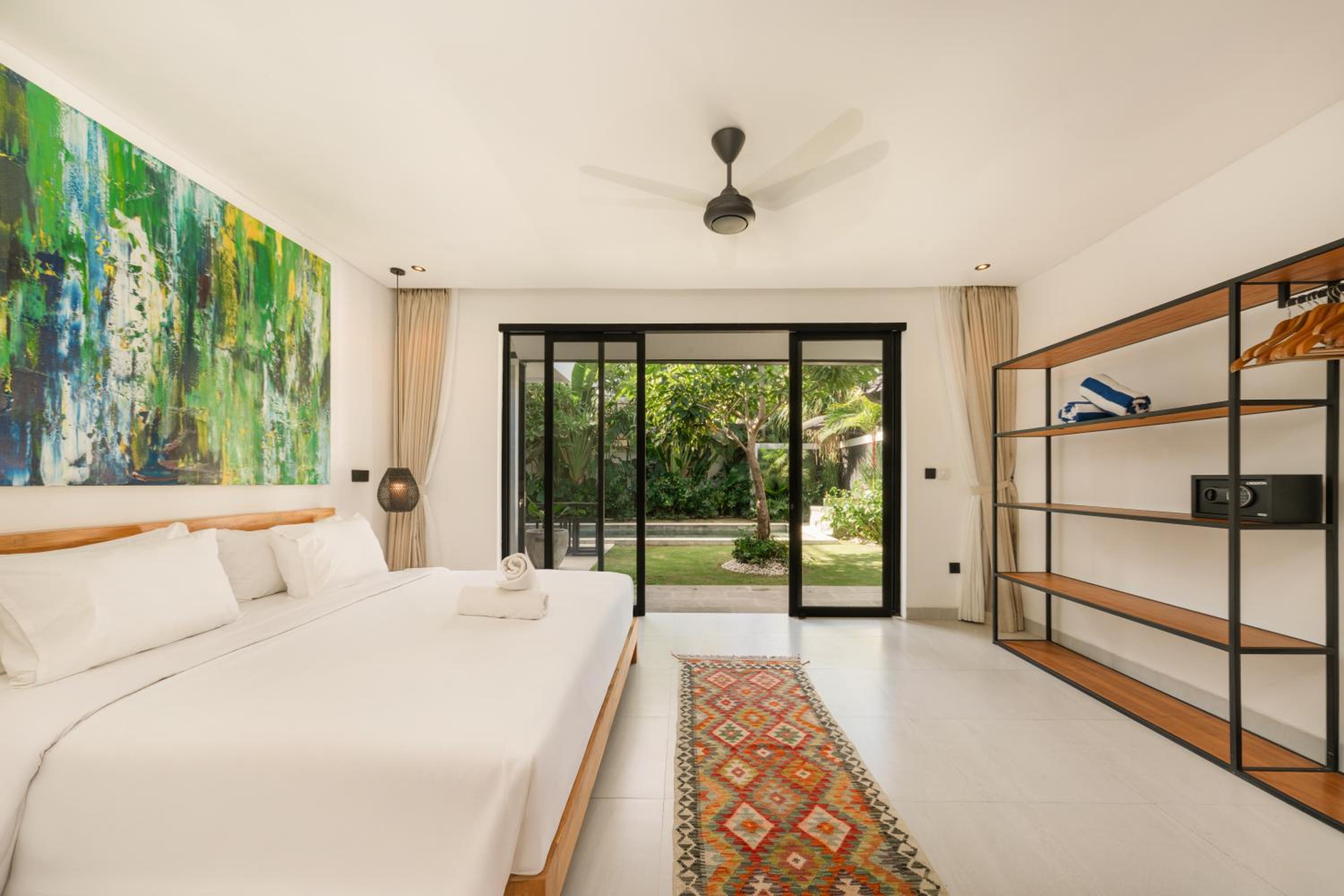 Spacious 5BR Modern Simplicity, Near Canggu's Best