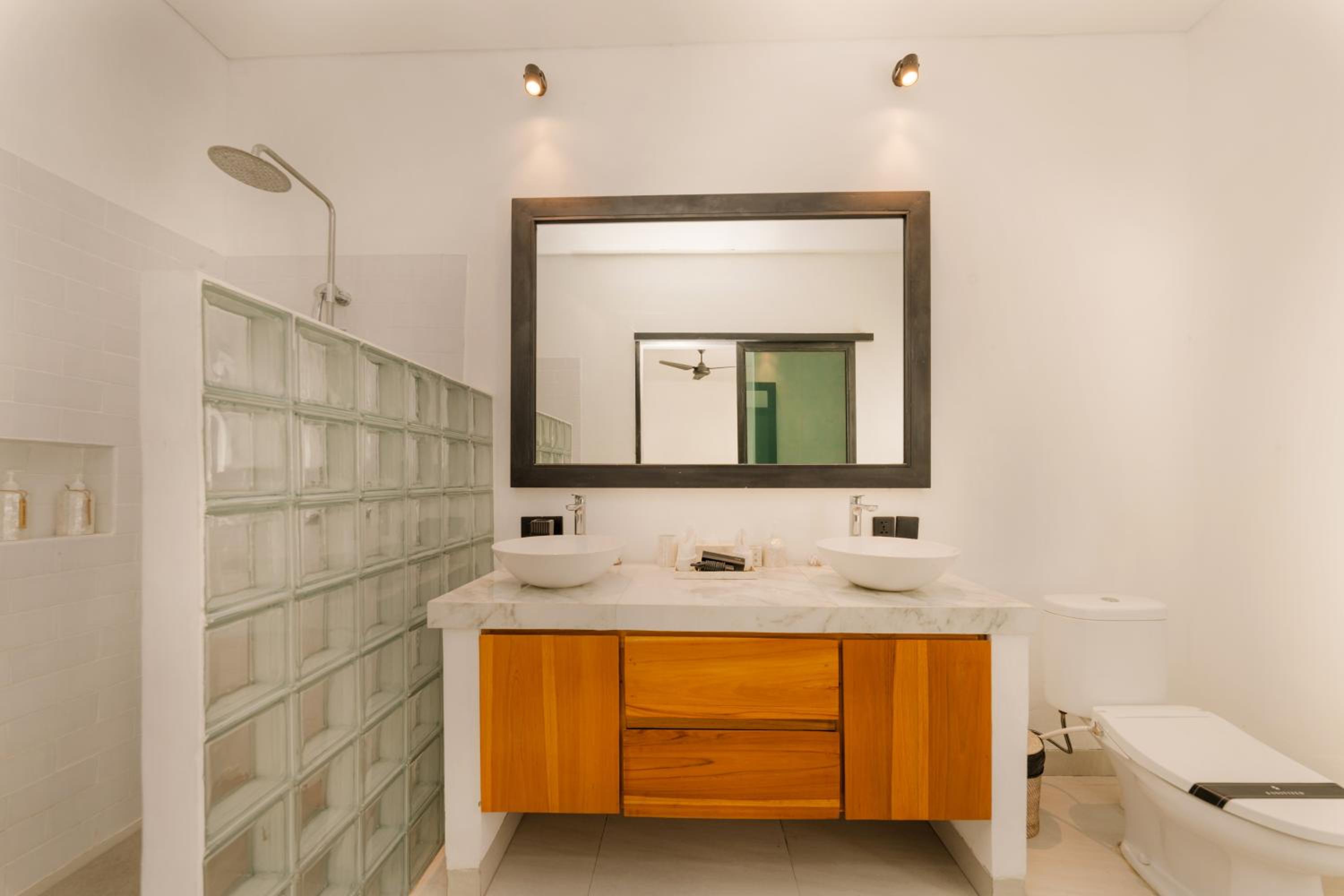 Spacious 5BR Modern Simplicity, Near Canggu's Best