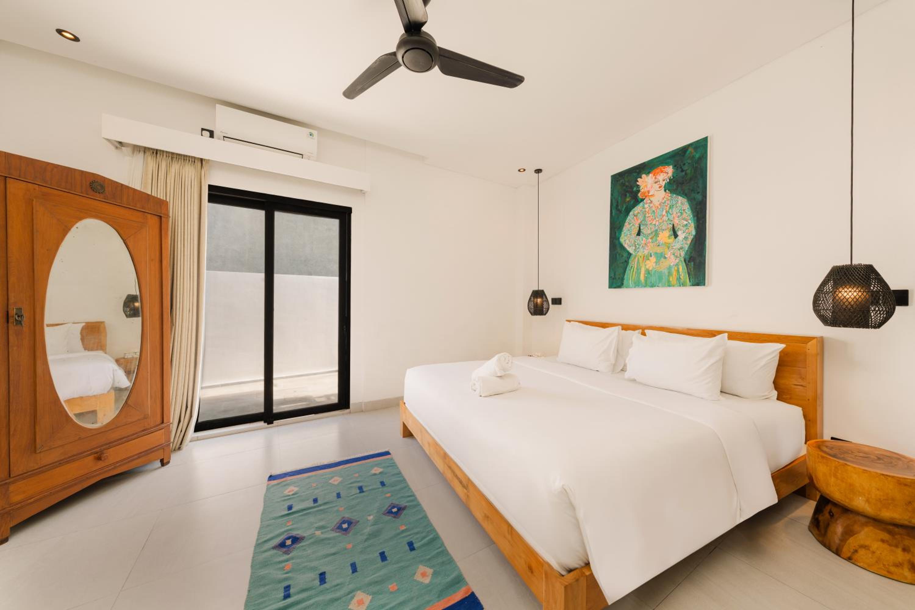 Spacious 5BR Modern Simplicity, Near Canggu's Best
