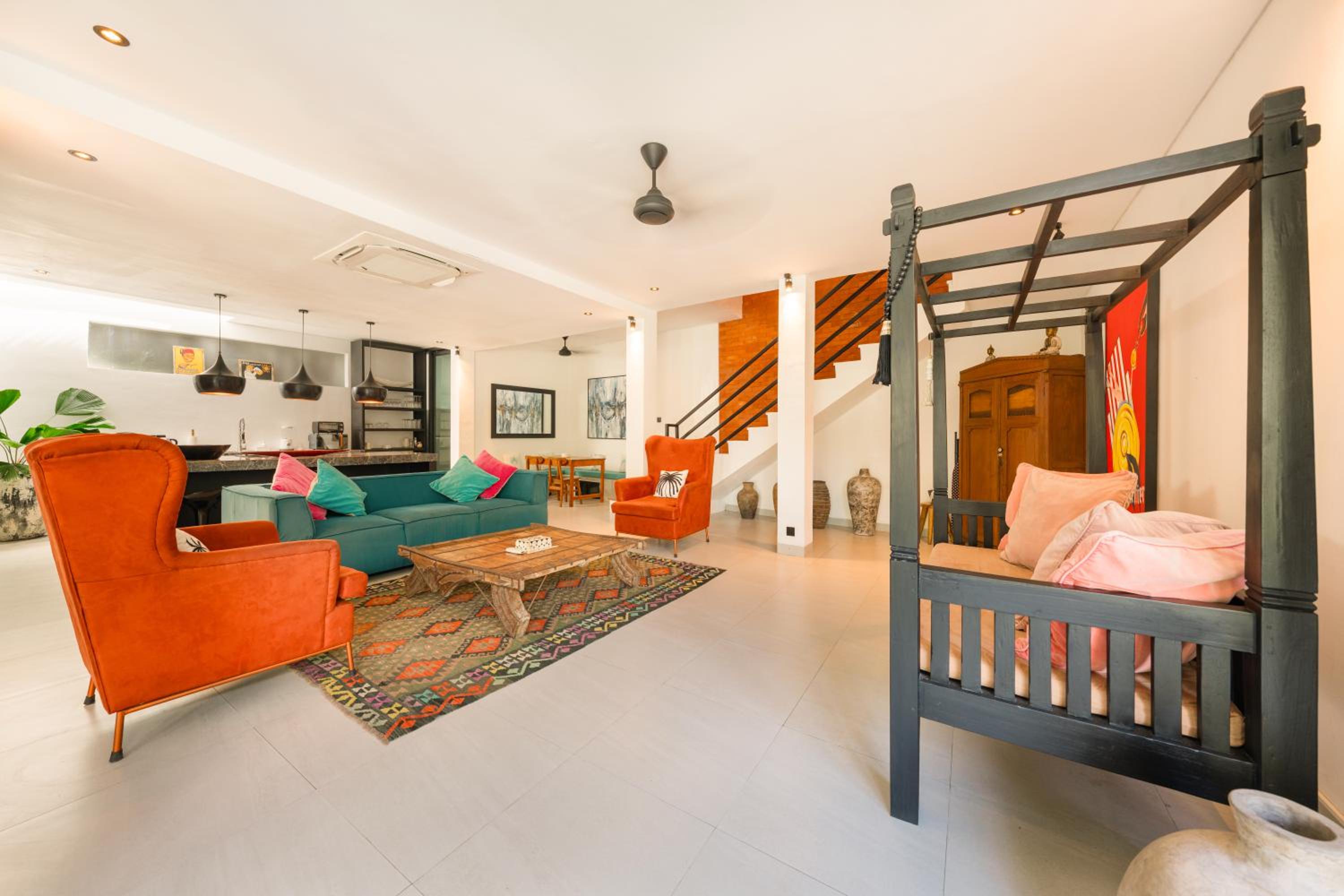 Spacious 5BR Modern Simplicity, Near Canggu's Best