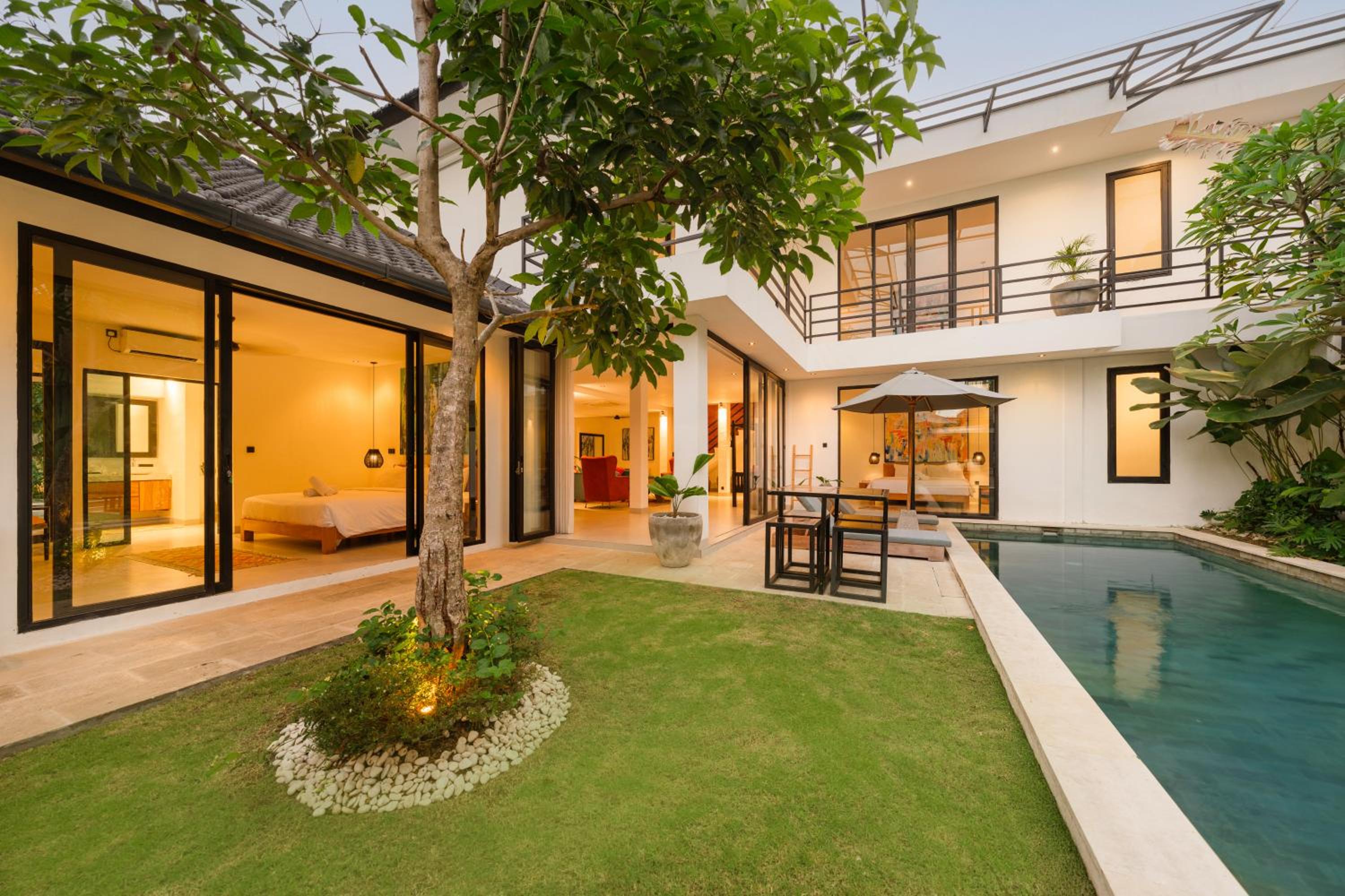 Spacious 5BR Modern Simplicity, Near Canggu's Best