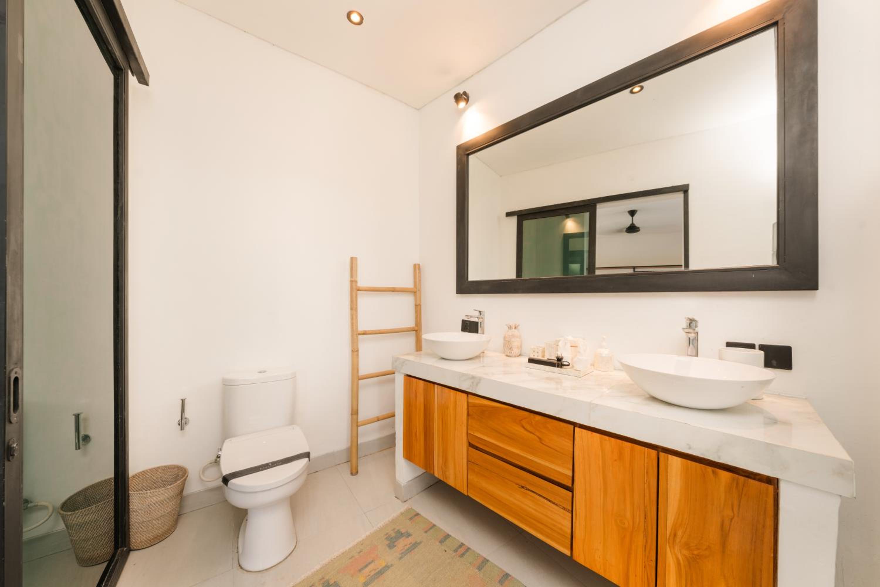 Spacious 5BR Modern Simplicity, Near Canggu's Best