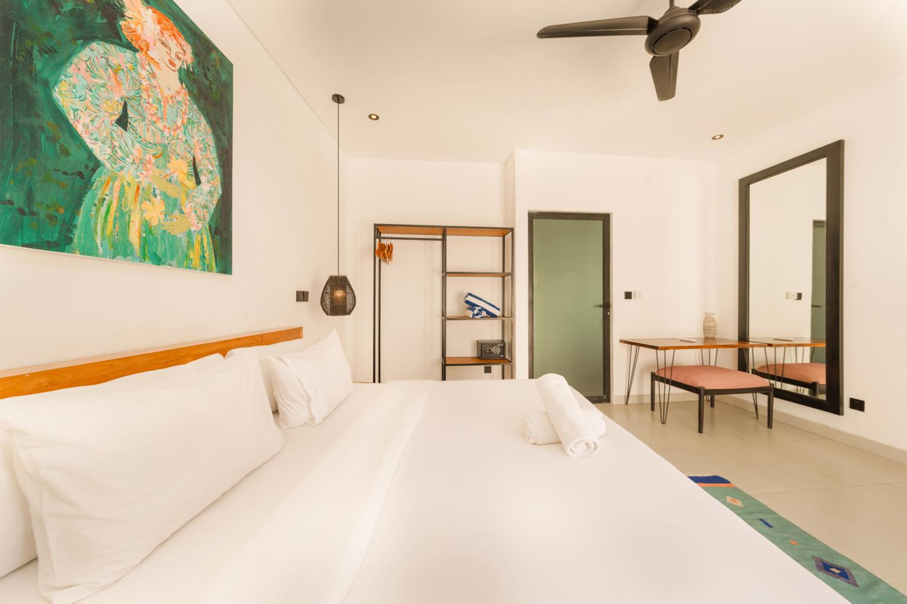 Spacious 5BR Modern Simplicity, Near Canggu's Best