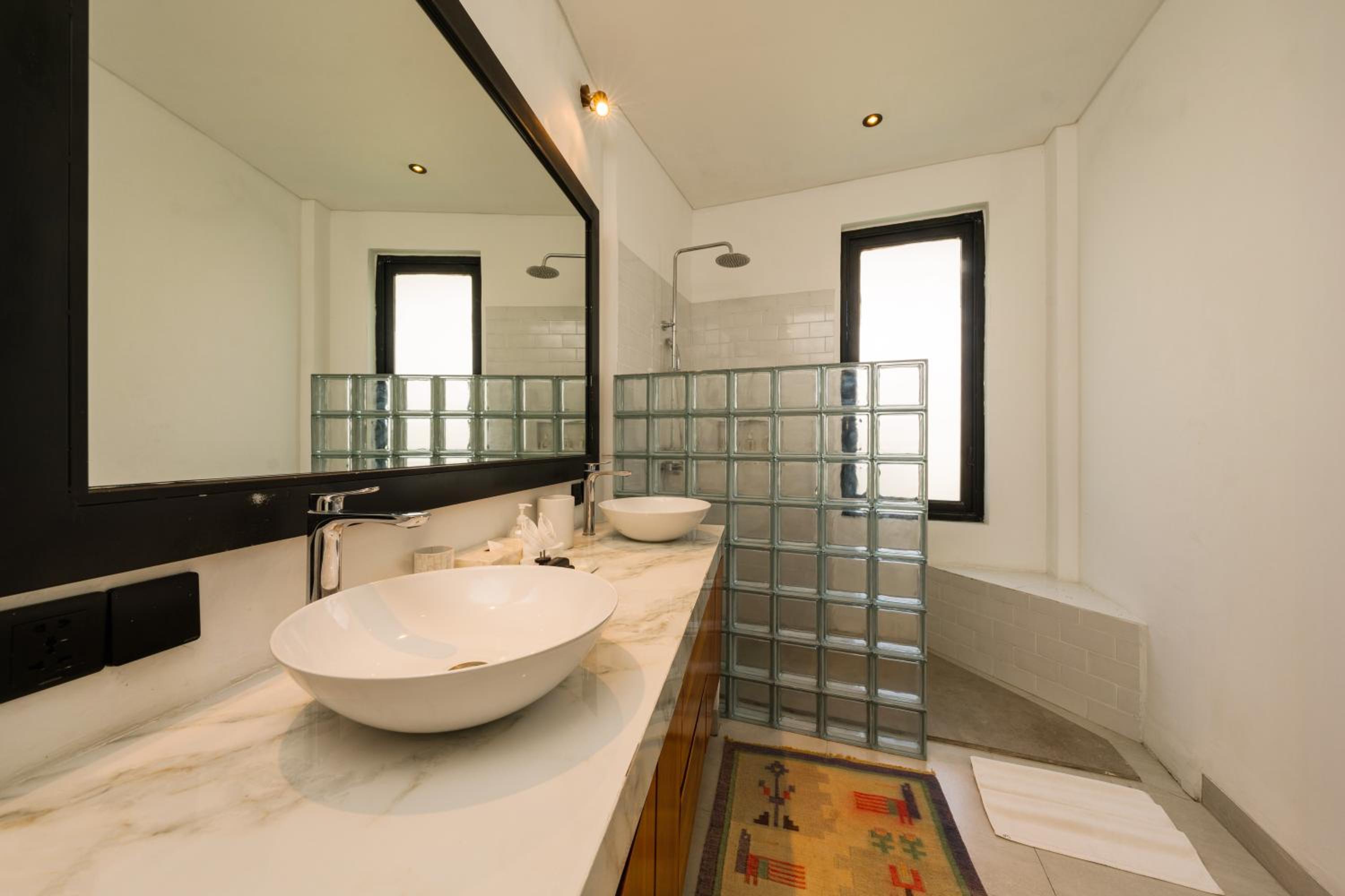 Spacious 5BR Modern Simplicity, Near Canggu's Best
