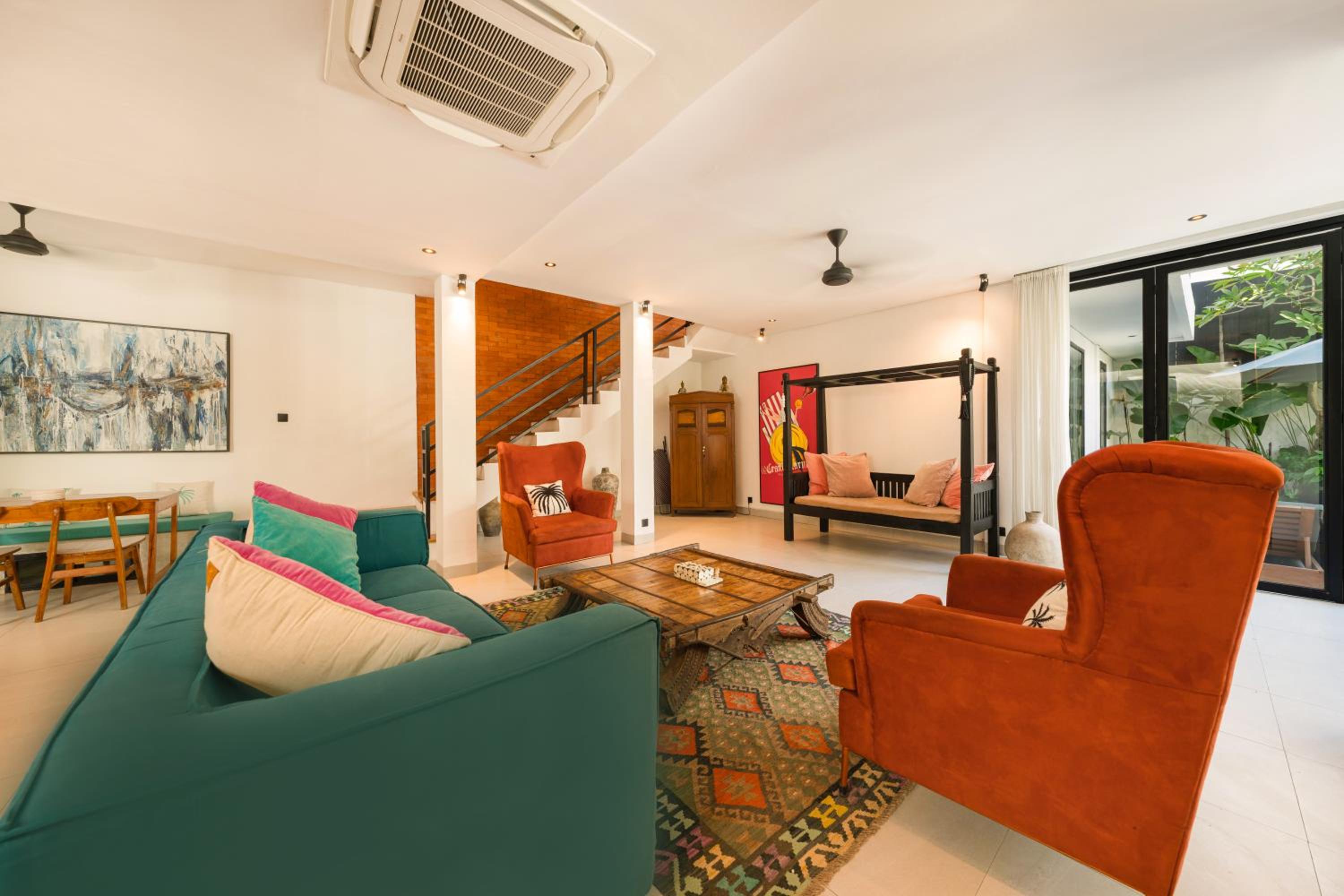 Spacious 5BR Modern Simplicity, Near Canggu's Best