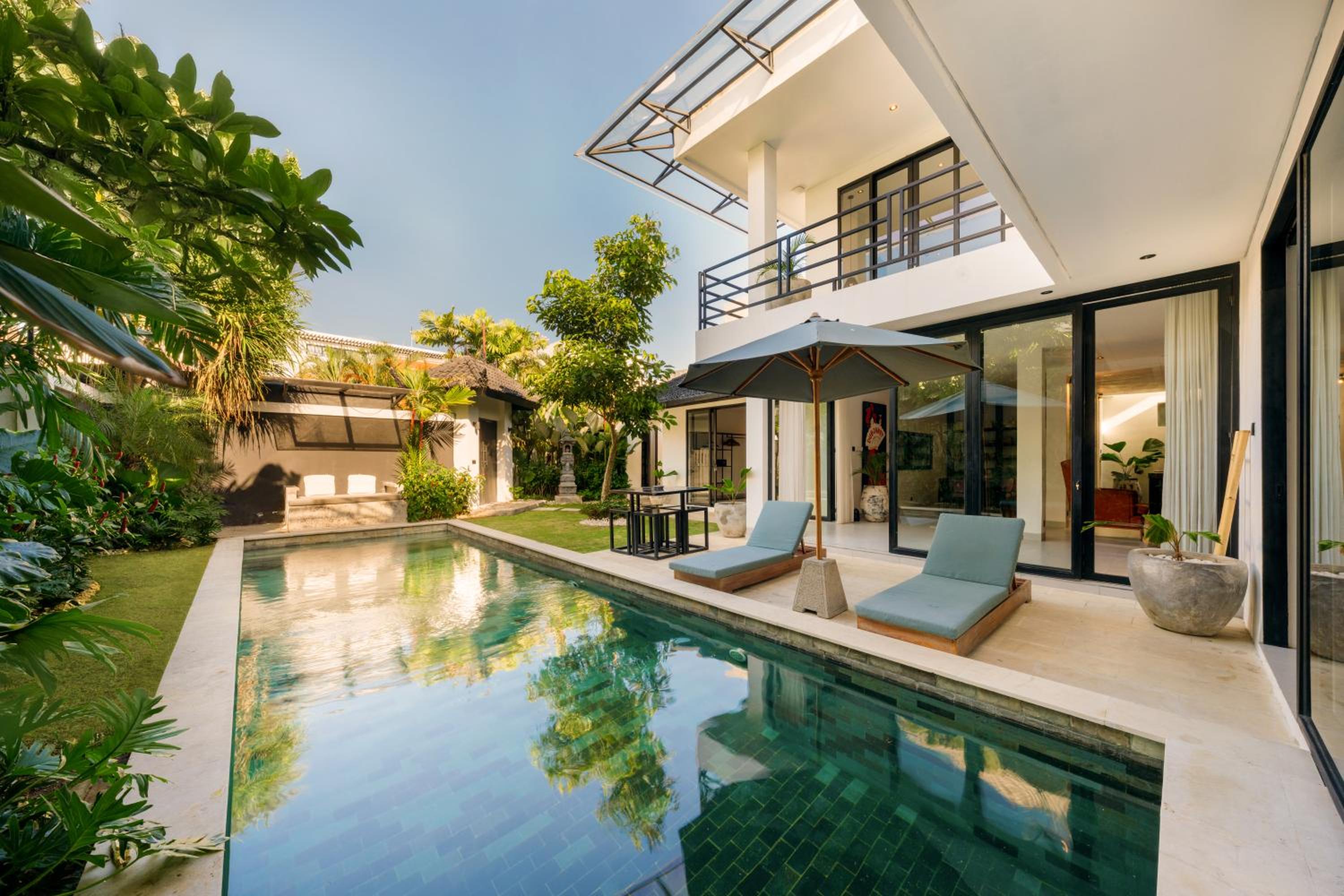 Spacious 5BR Modern Simplicity, Near Canggu's Best