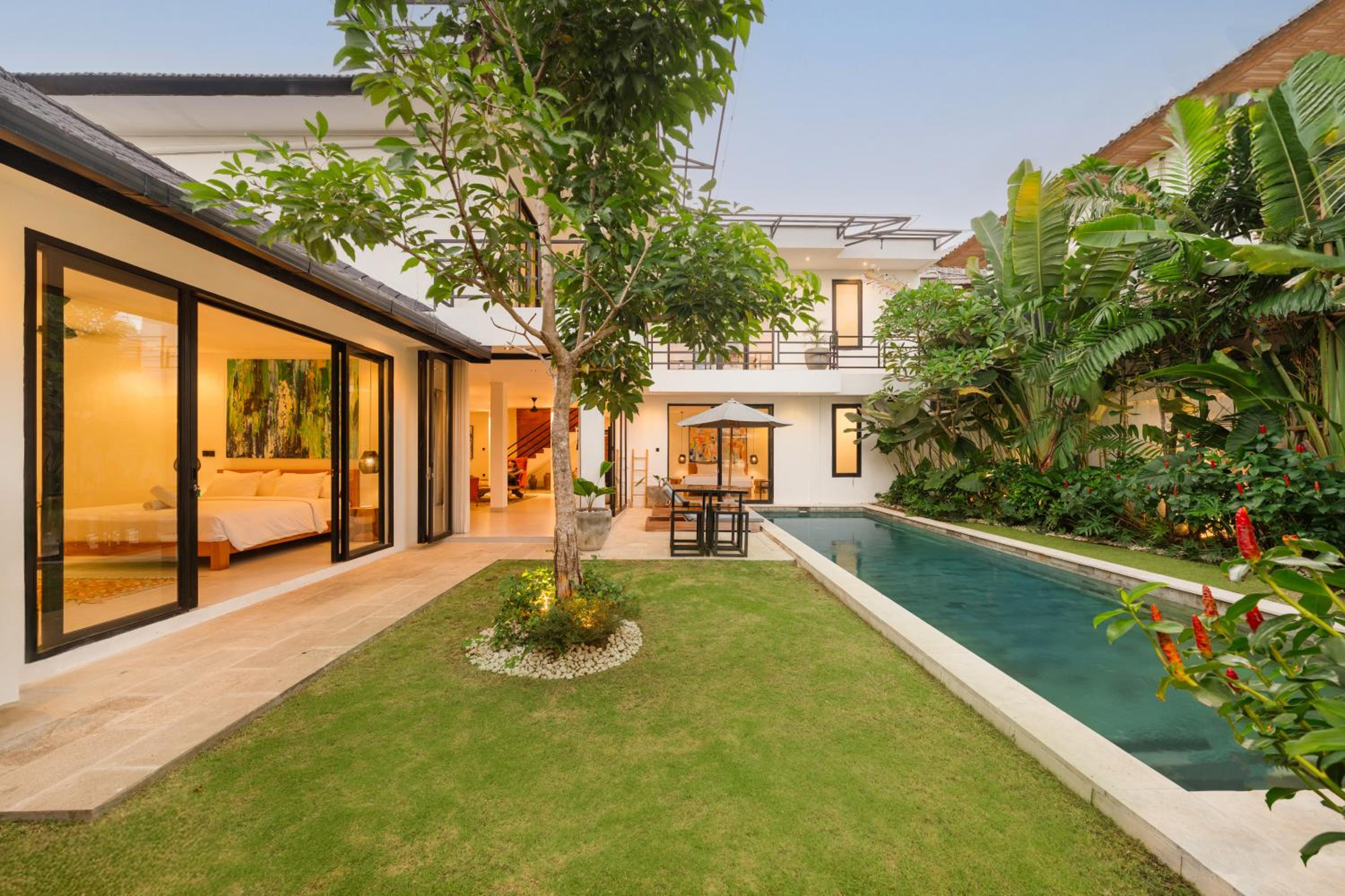 Spacious 5BR Modern Simplicity, Near Canggu's Best